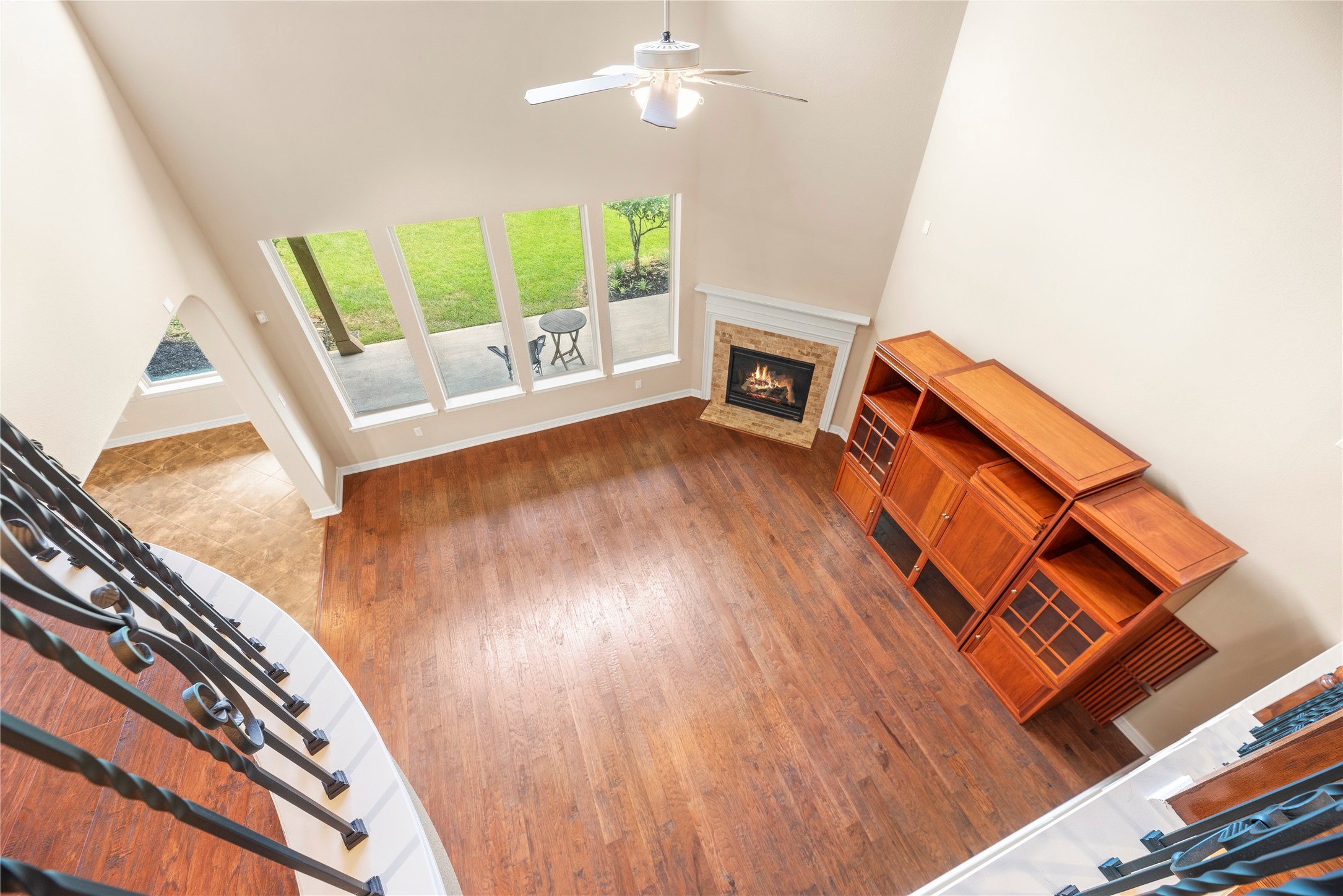 6915 Mountain Creek Lane Property Photo 28