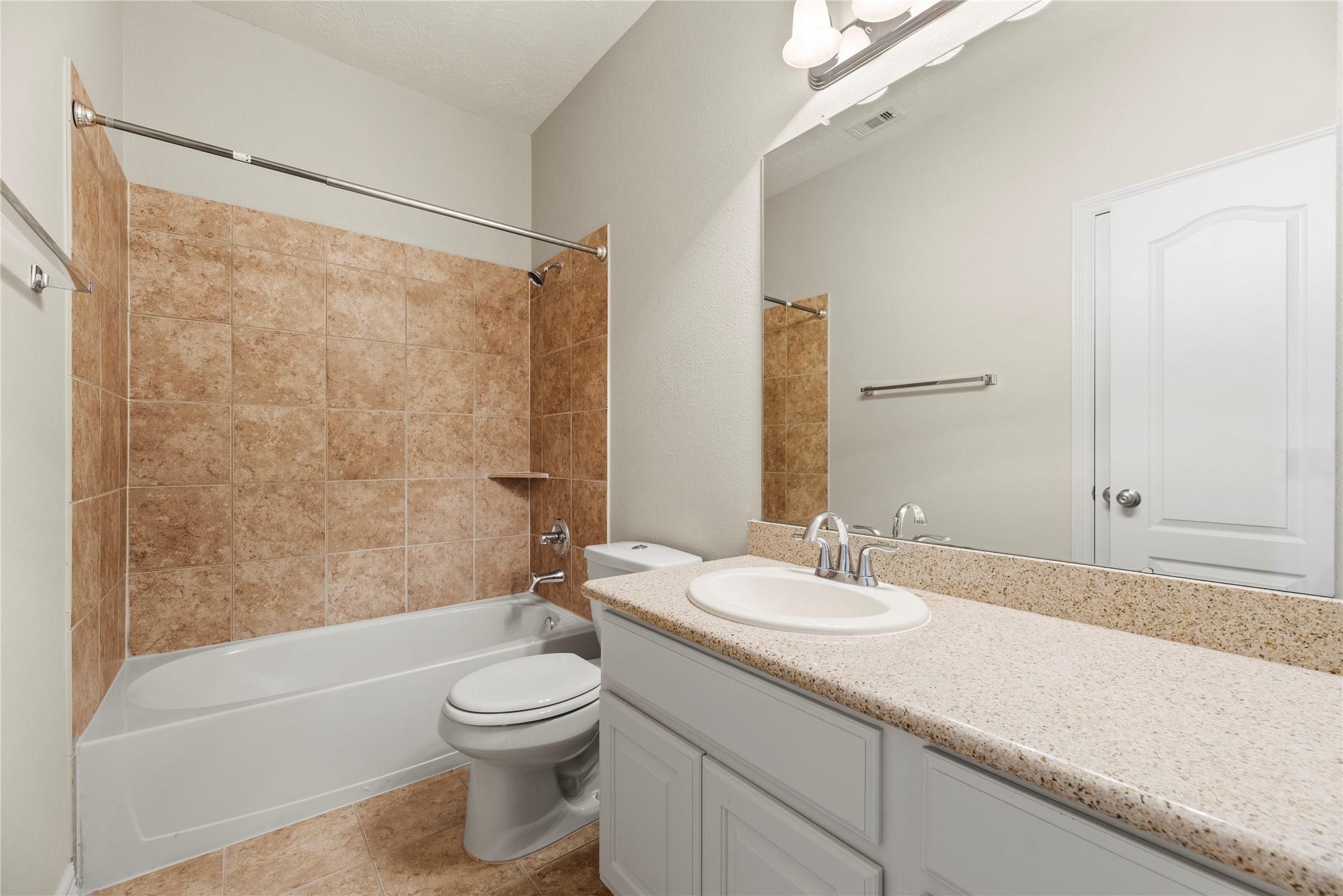 6915 Mountain Creek Lane Property Photo 30