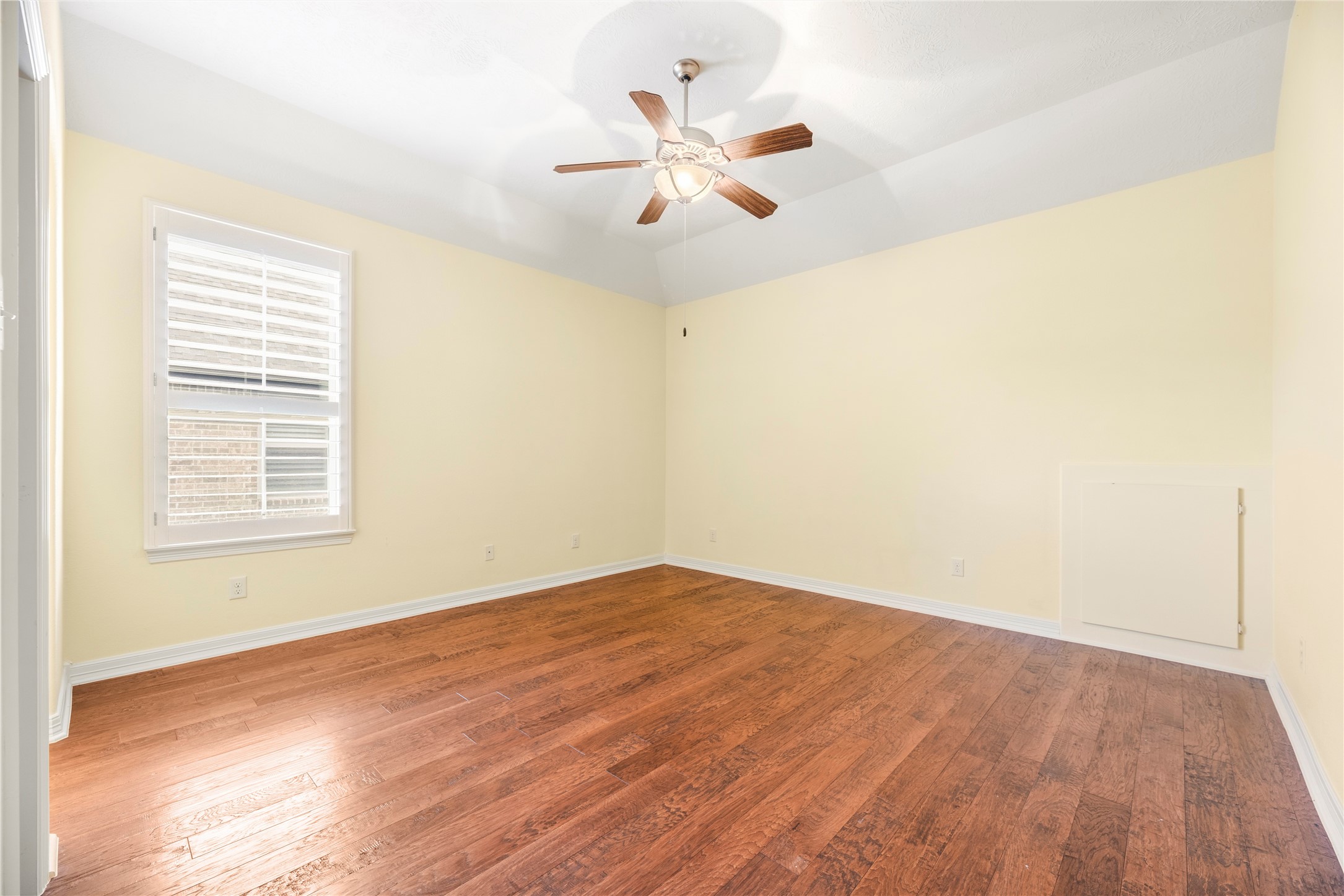 6915 Mountain Creek Lane Property Photo 34