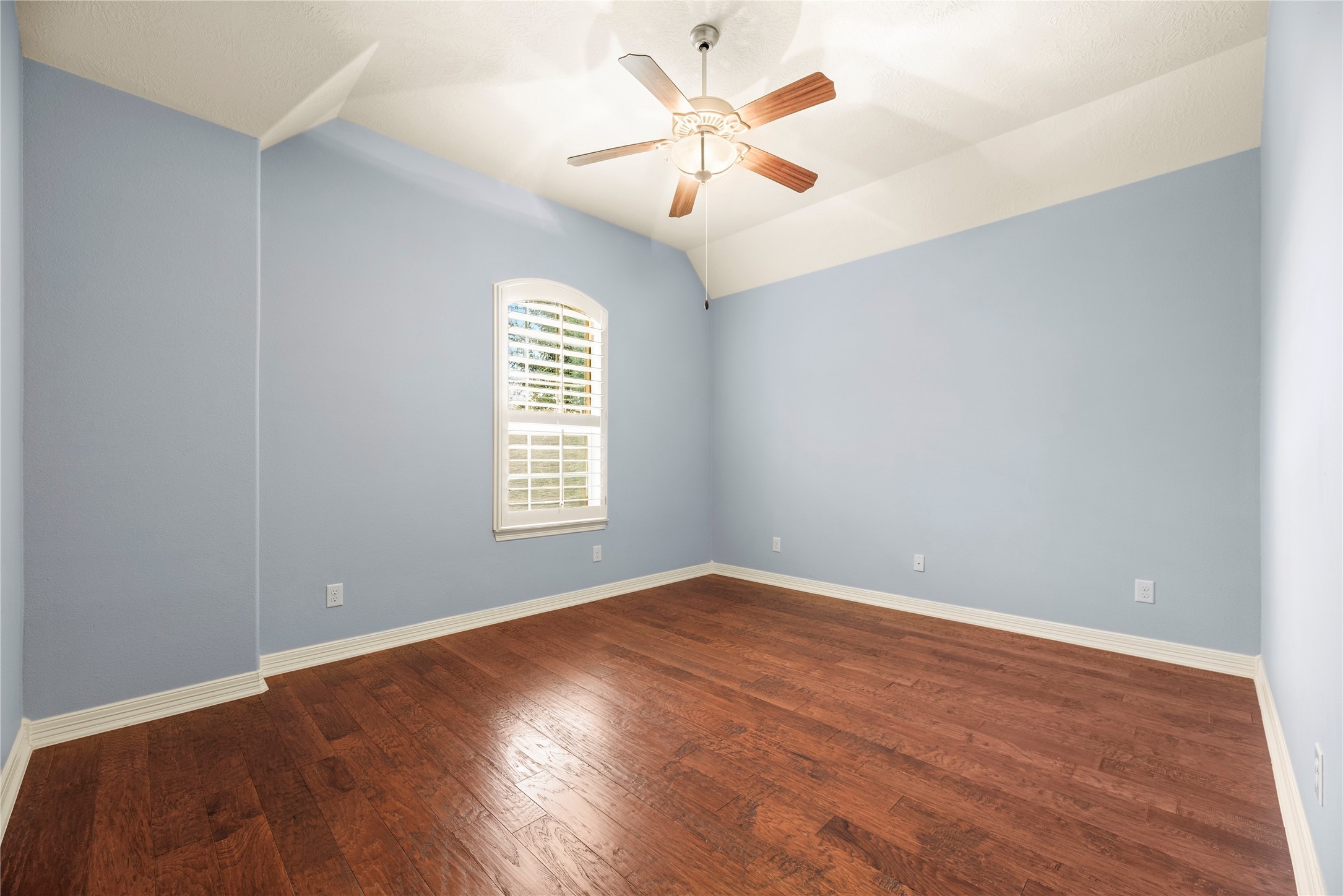 6915 Mountain Creek Lane Property Photo 35