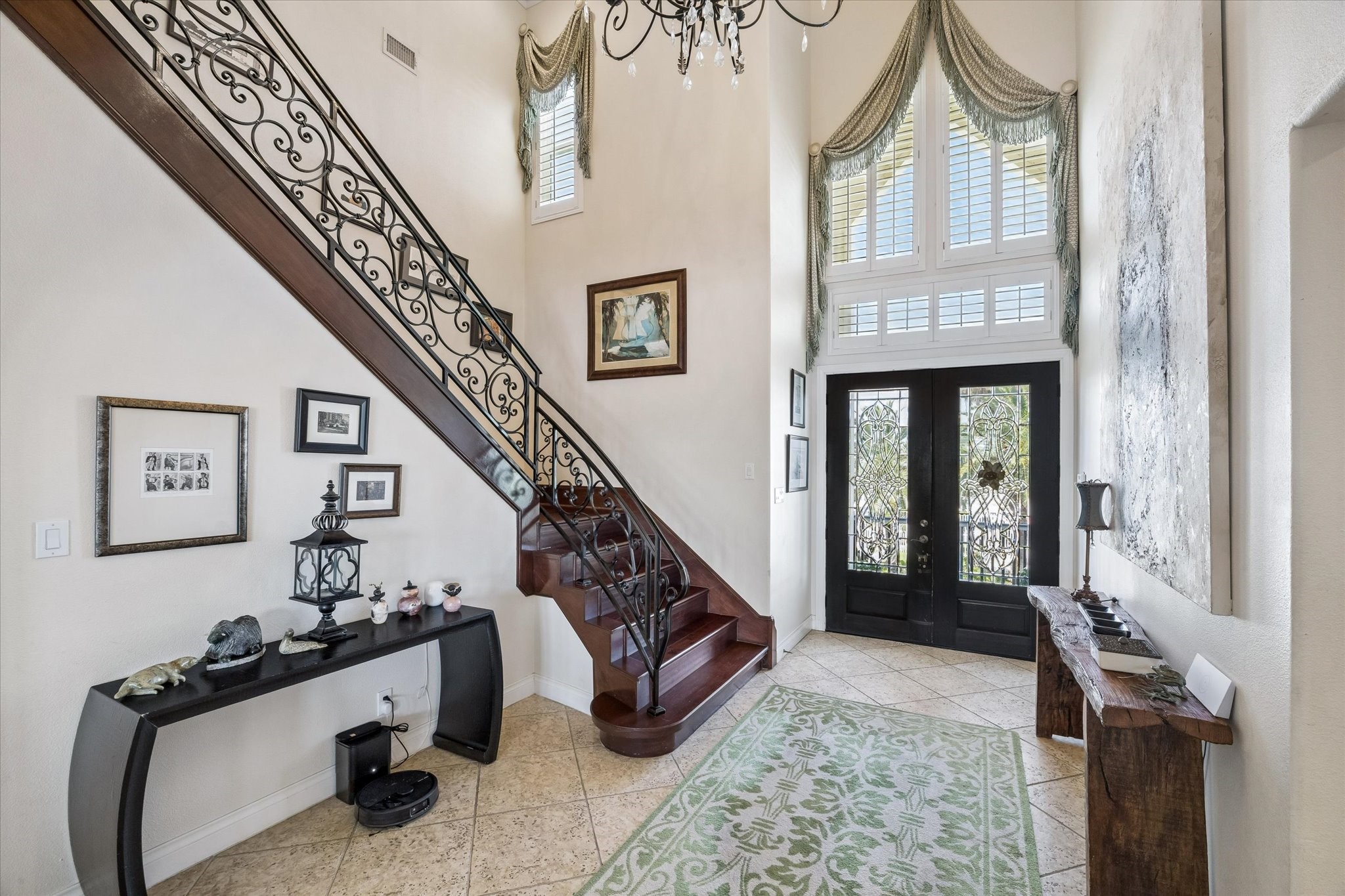 218 Catamaran Drive Property Photo 4