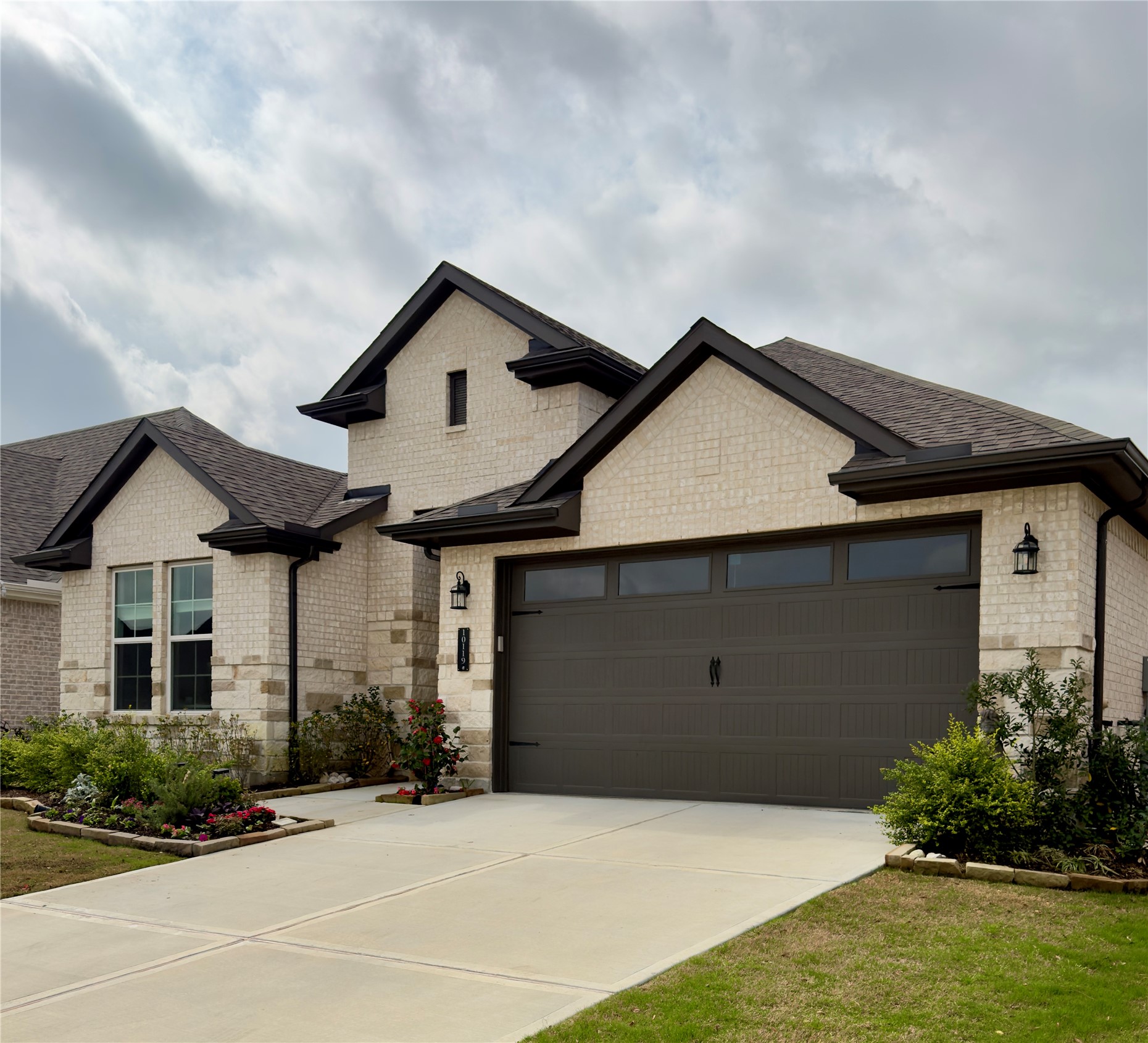 10119 Lehman Drive Property Photo
