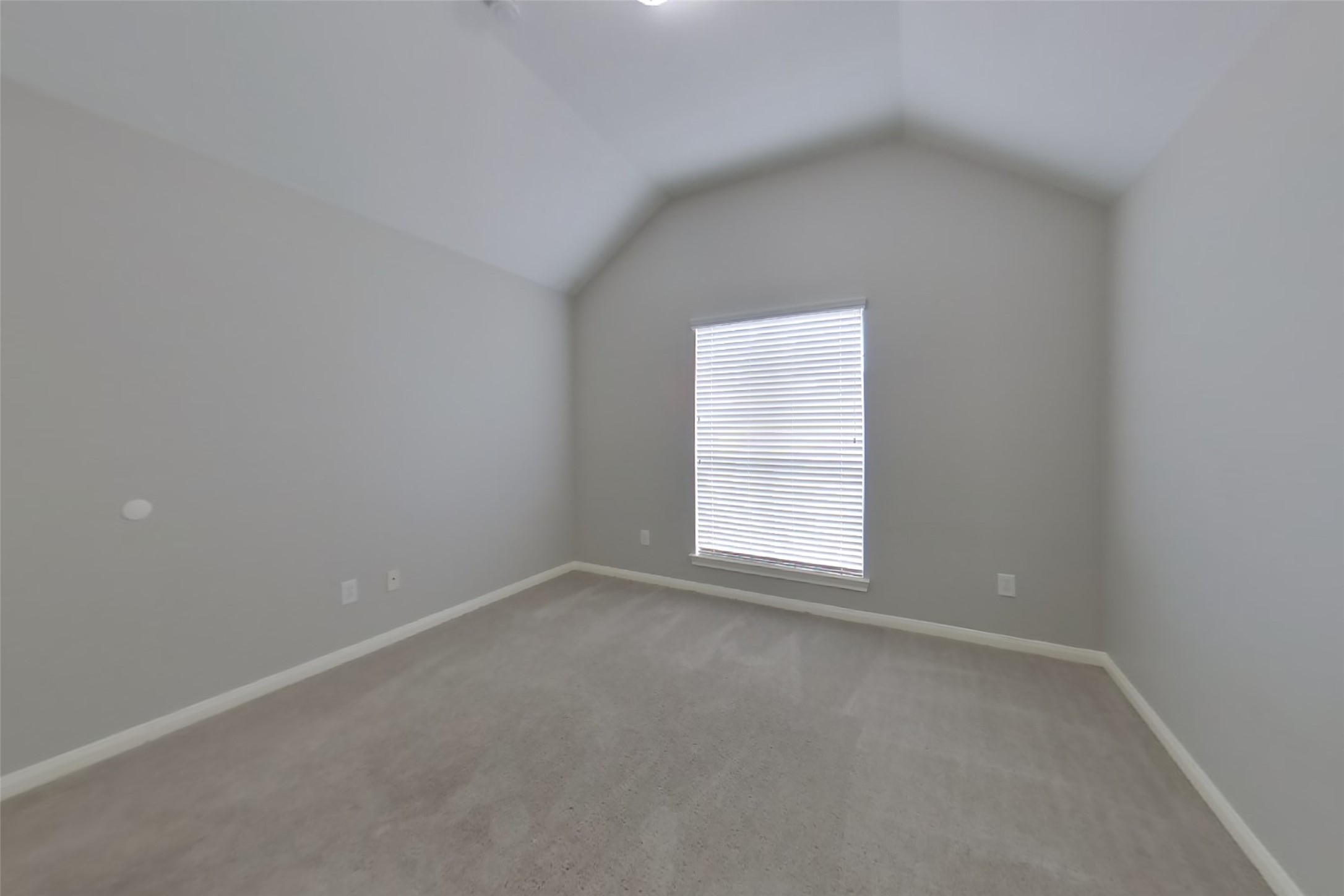 19235 Relay Road Property Photo 12