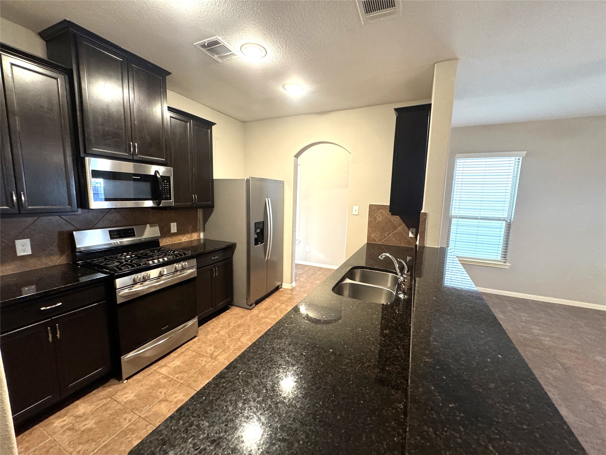 13507 Vista De Oro Street Property Photo 6