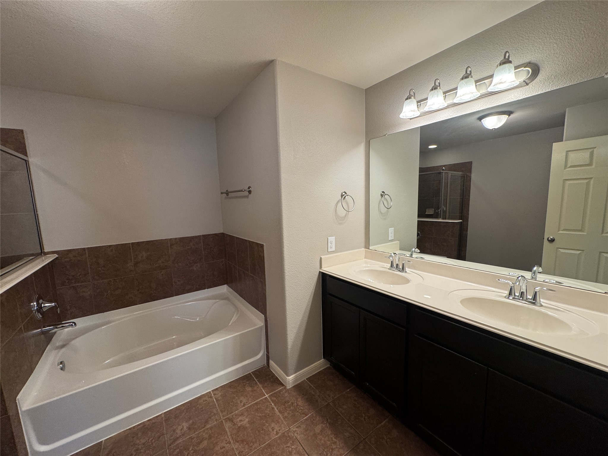 13507 Vista De Oro Street Property Photo 13