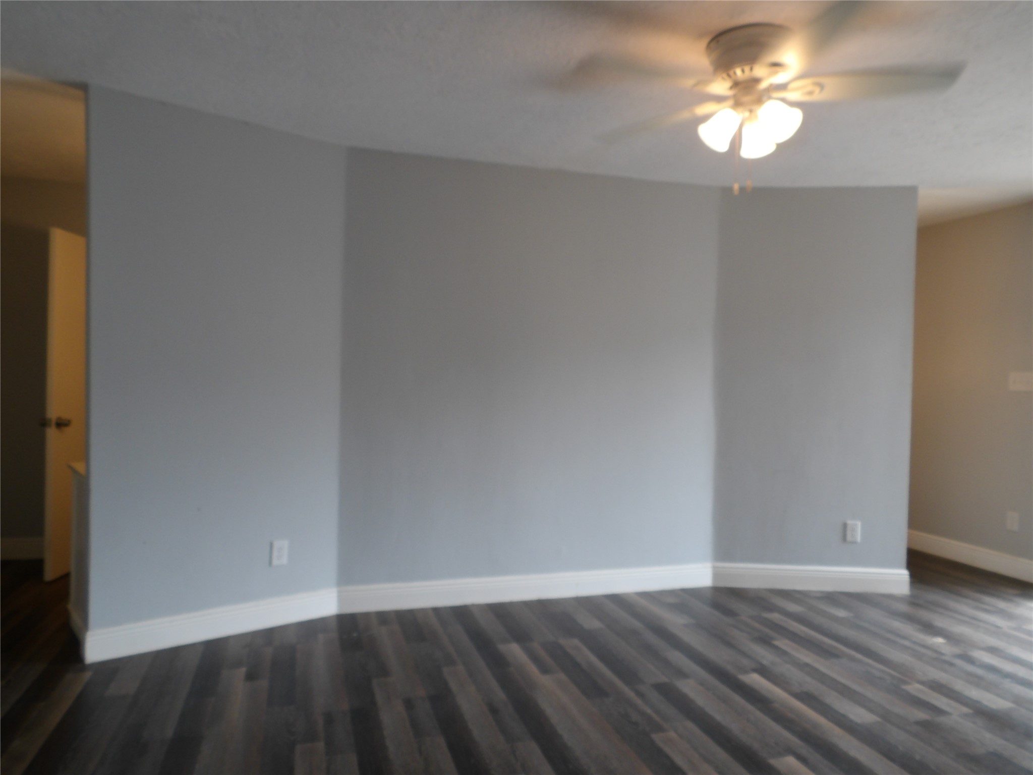 10758 Boardwalk Street Property Photo 9