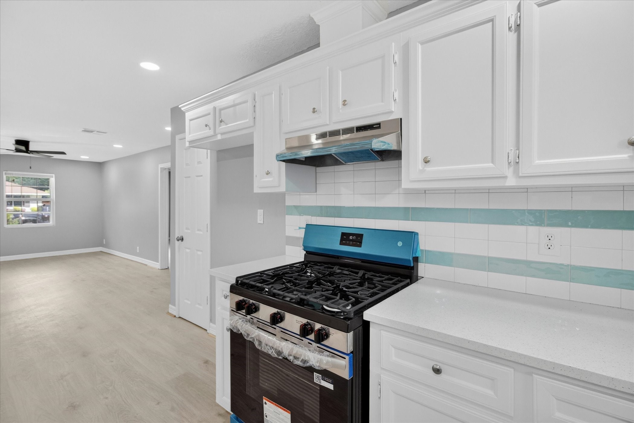2114 Linden Creek Lane Property Photo 12