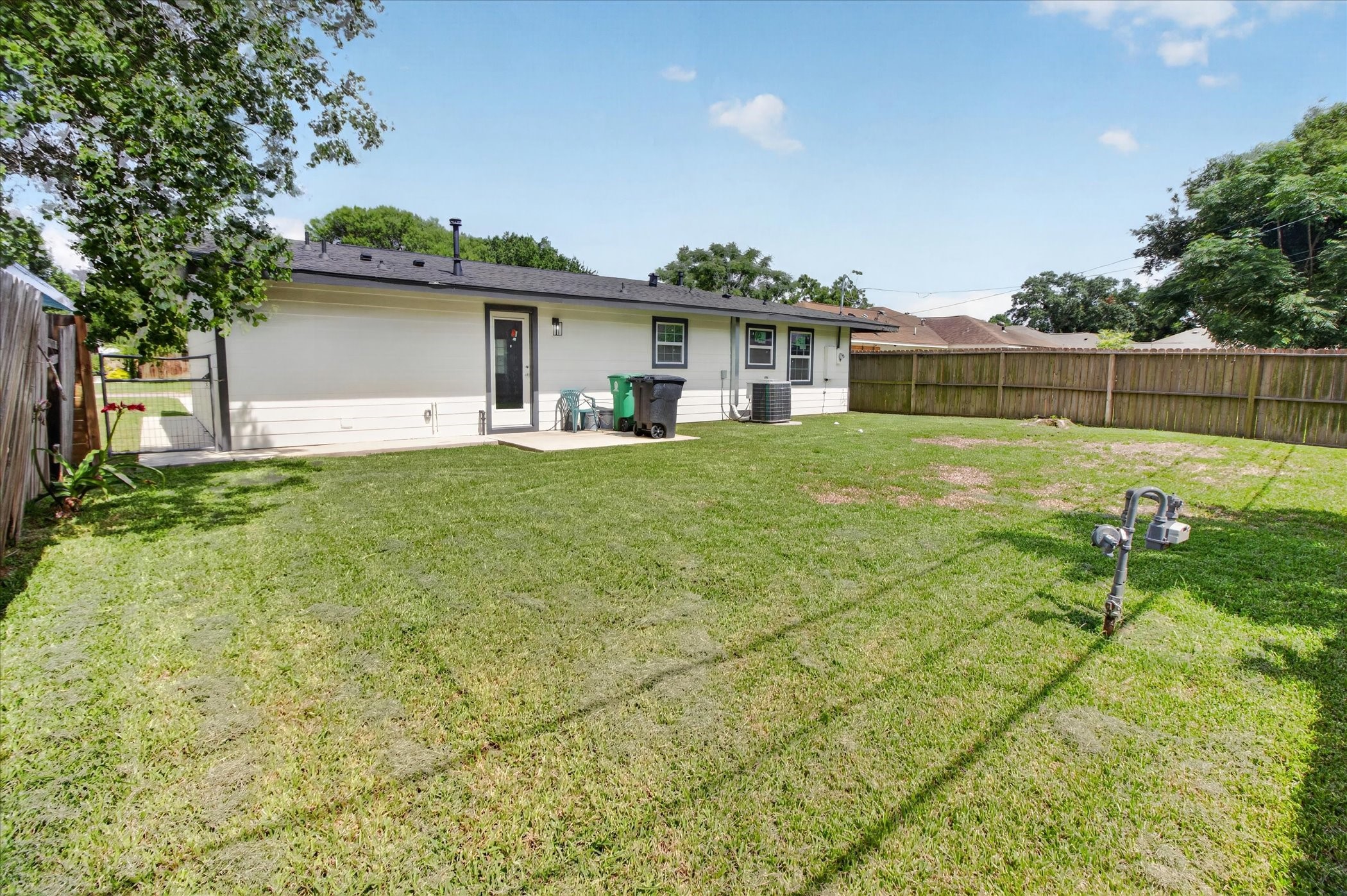 2114 Linden Creek Lane Property Photo 28