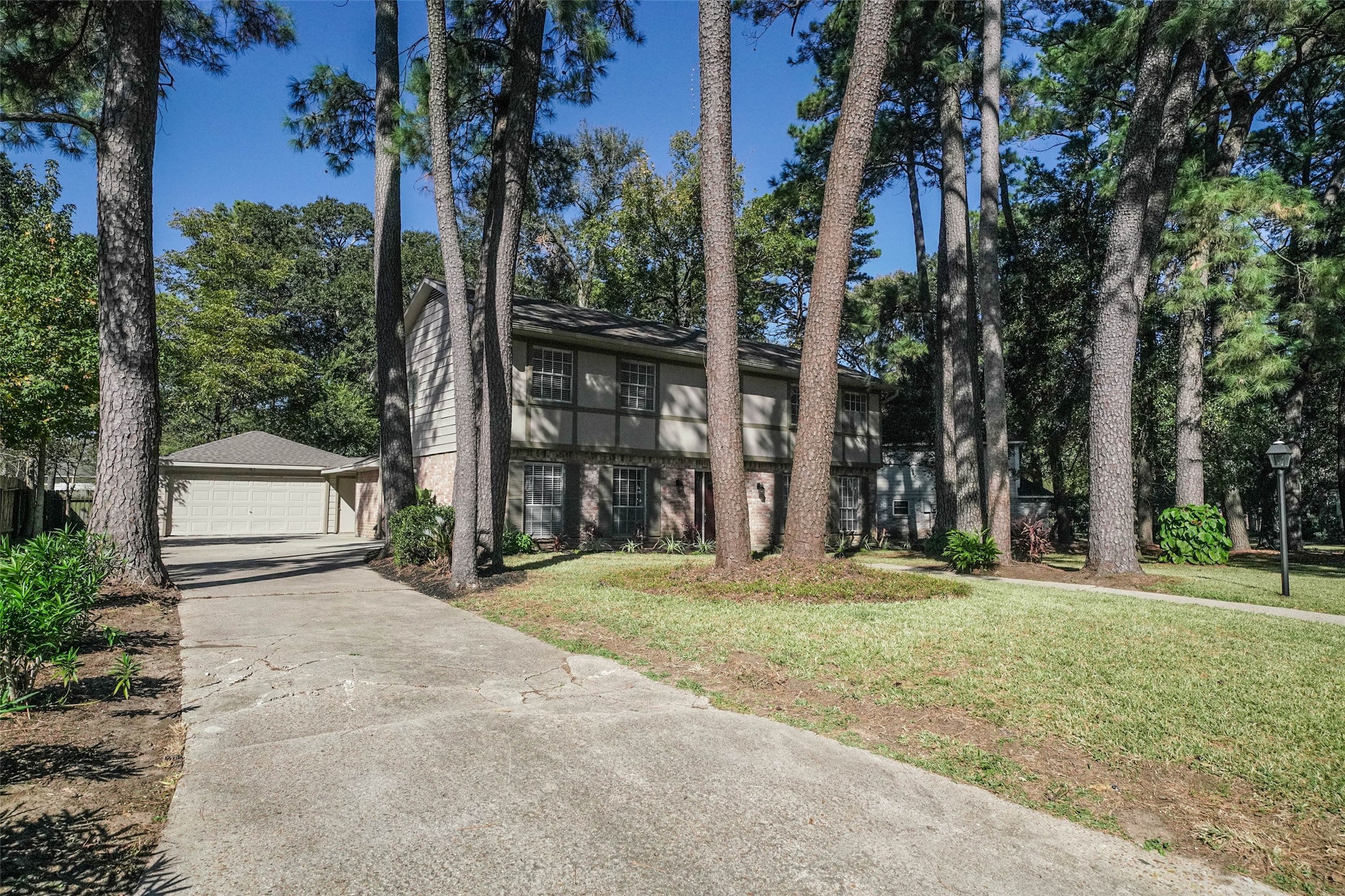 7818 Beaufort Drive Property Photo 5