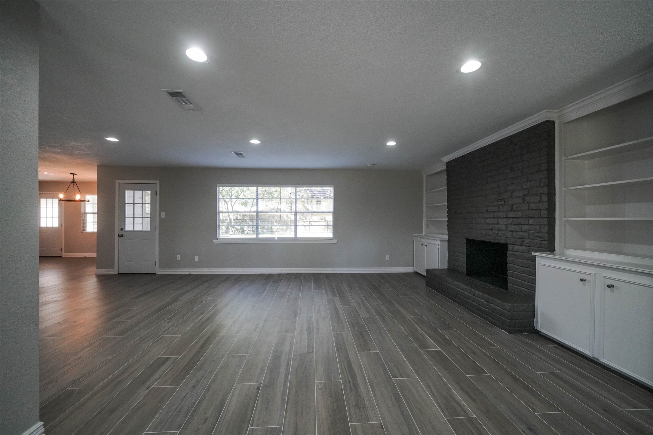 7818 Beaufort Drive Property Photo 9