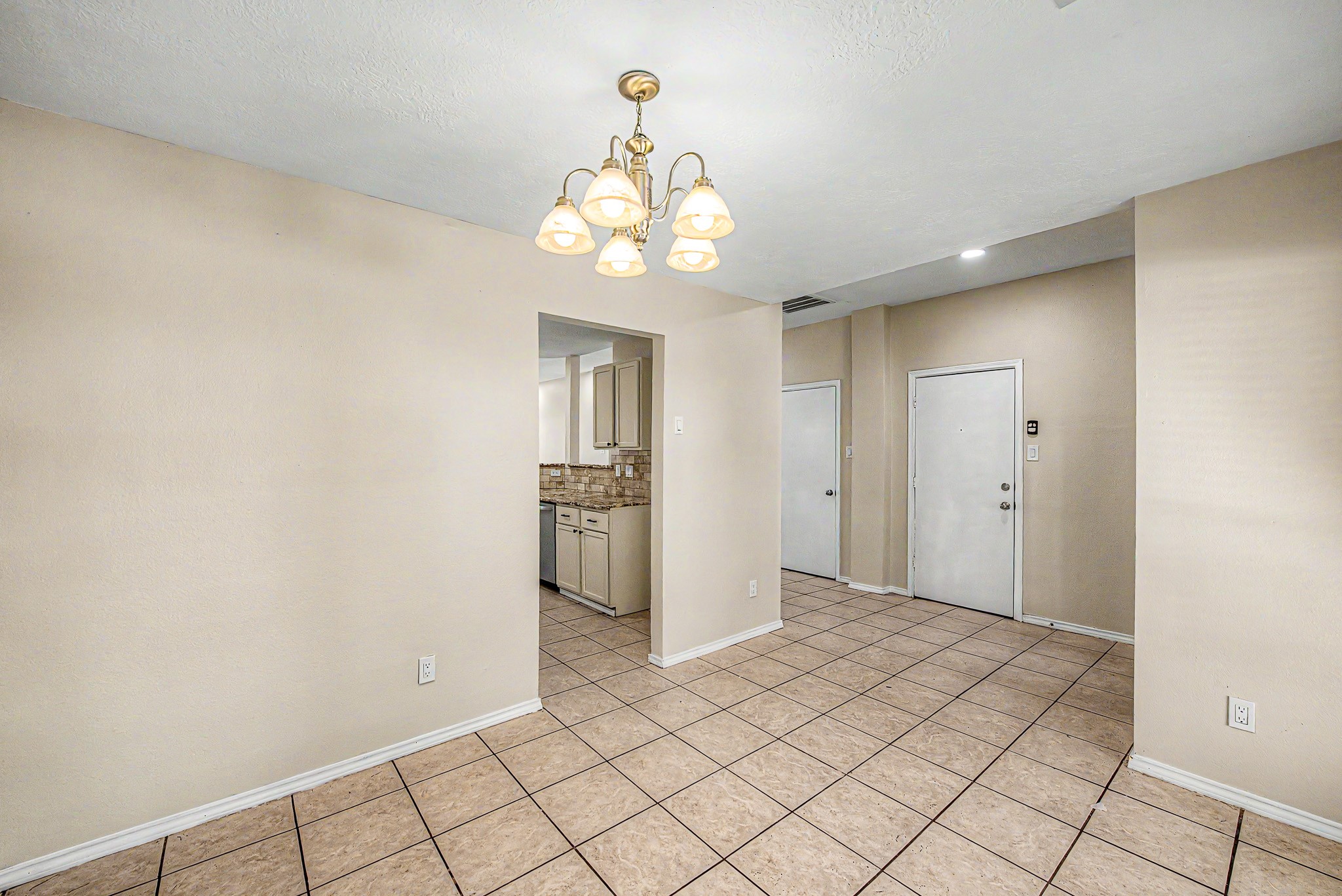 6375 Crossway Drive Property Photo 15