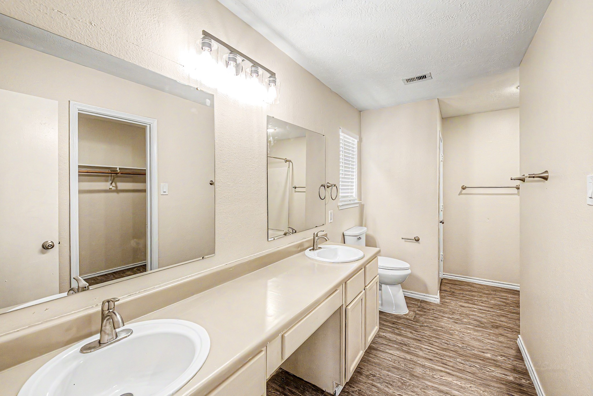 6375 Crossway Drive Property Photo 18