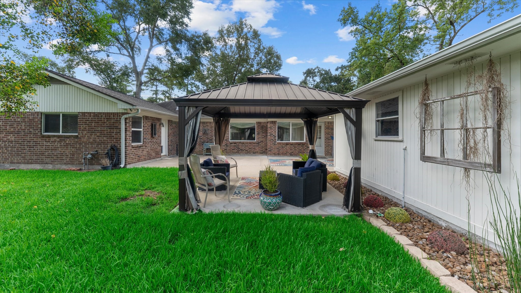 207 Woodway Court Property Photo 37