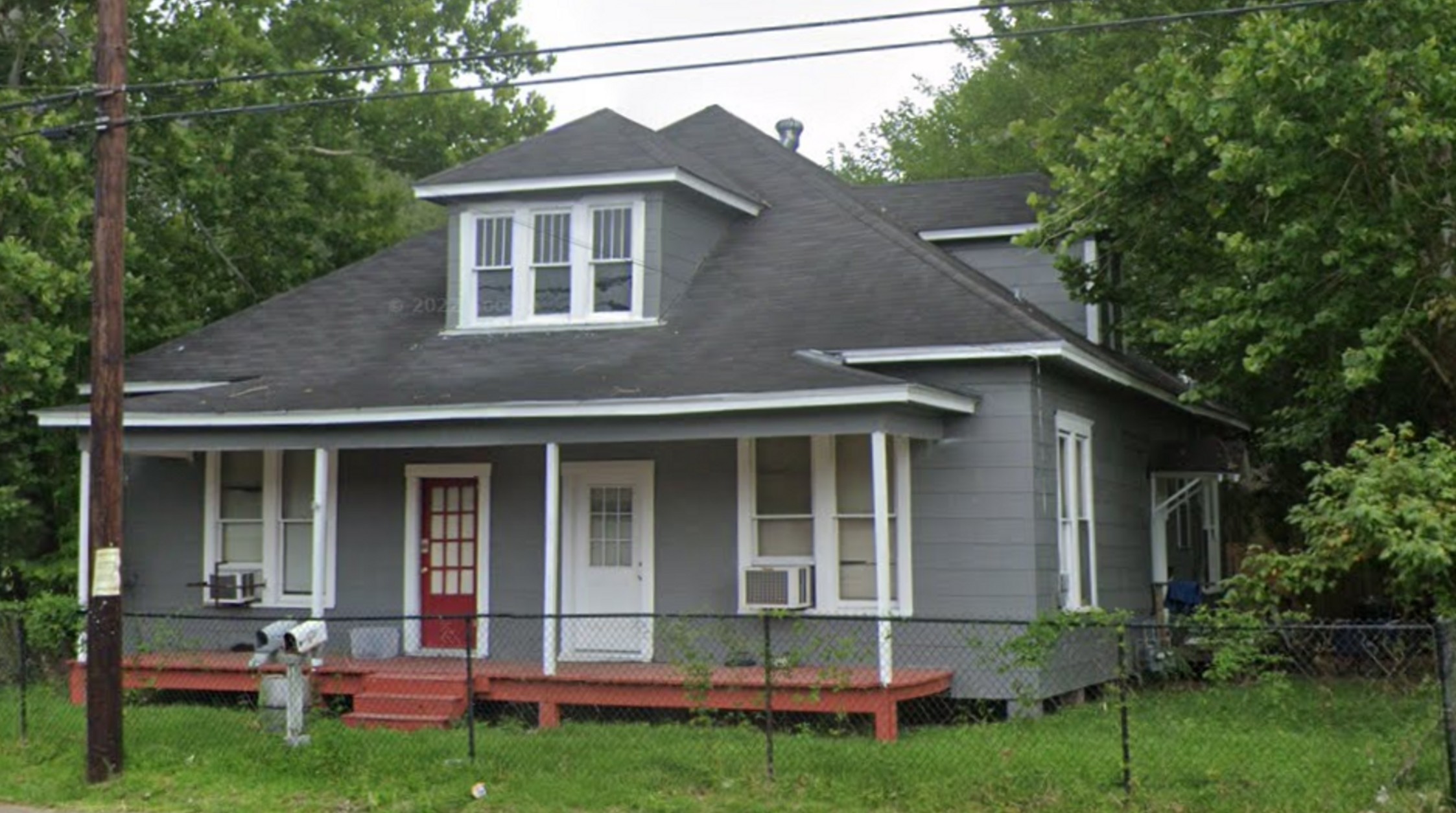 4135 Highland Avenue Property Photo 1