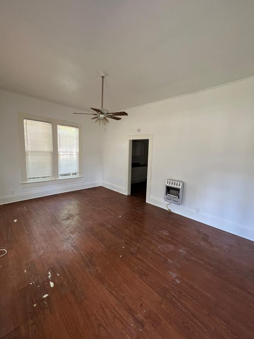 4135 Highland Avenue Property Photo 3