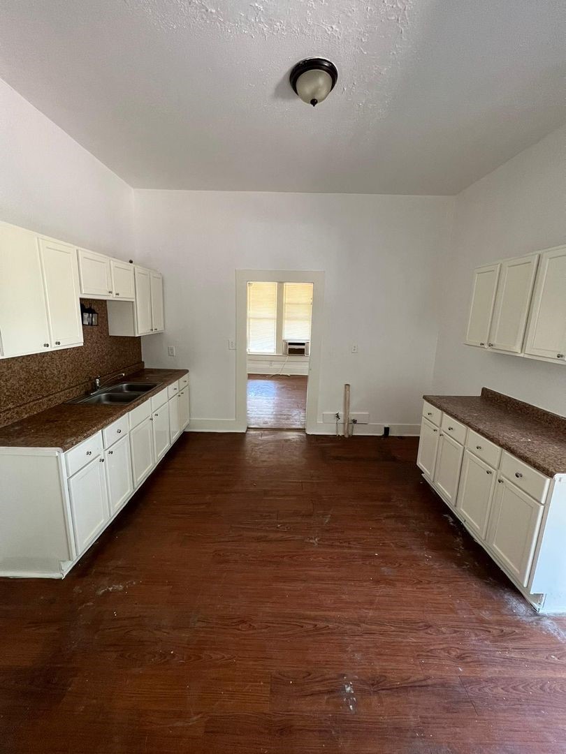 4135 Highland Avenue Property Photo 4