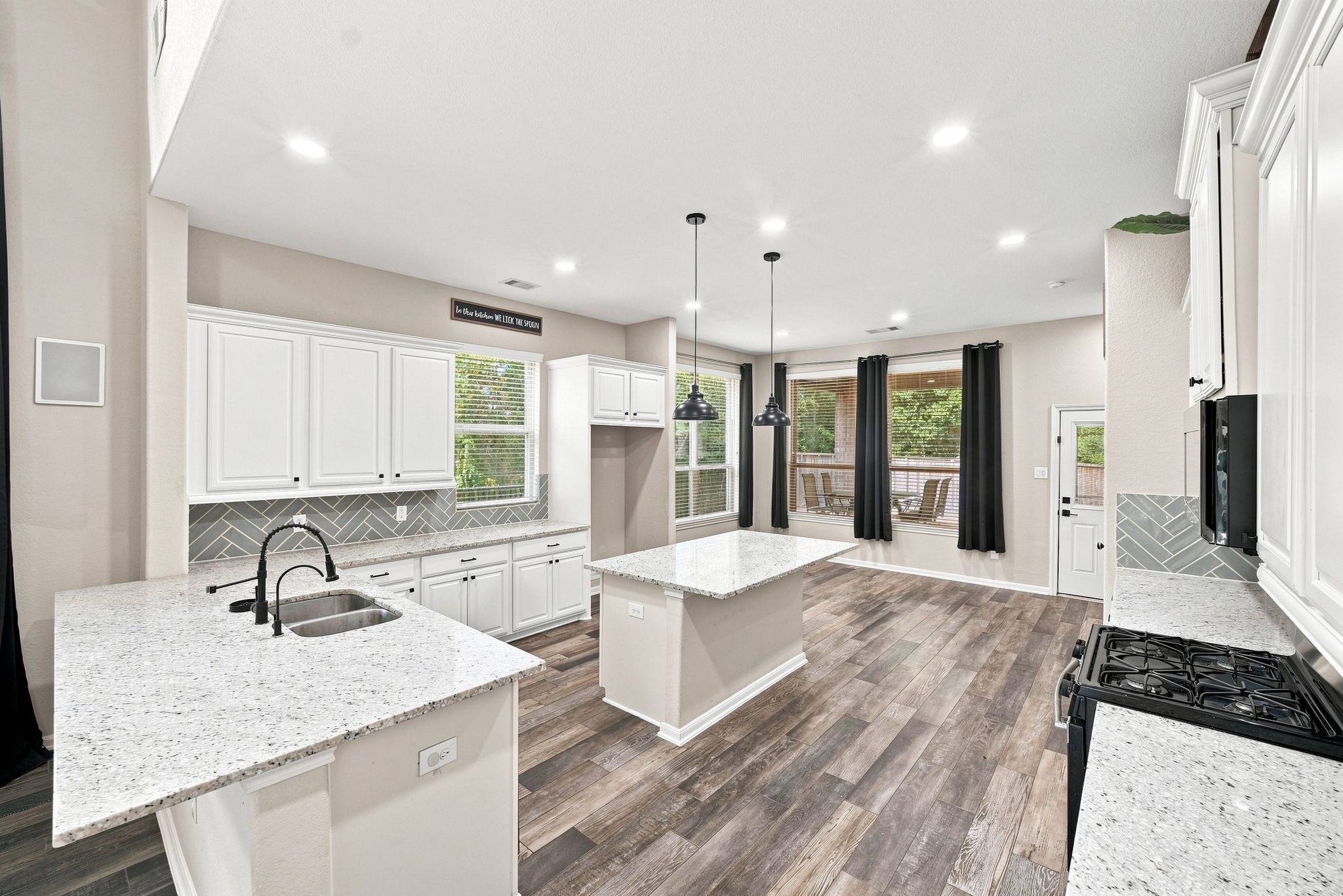 148 Cobble Medley Court Property Photo 15