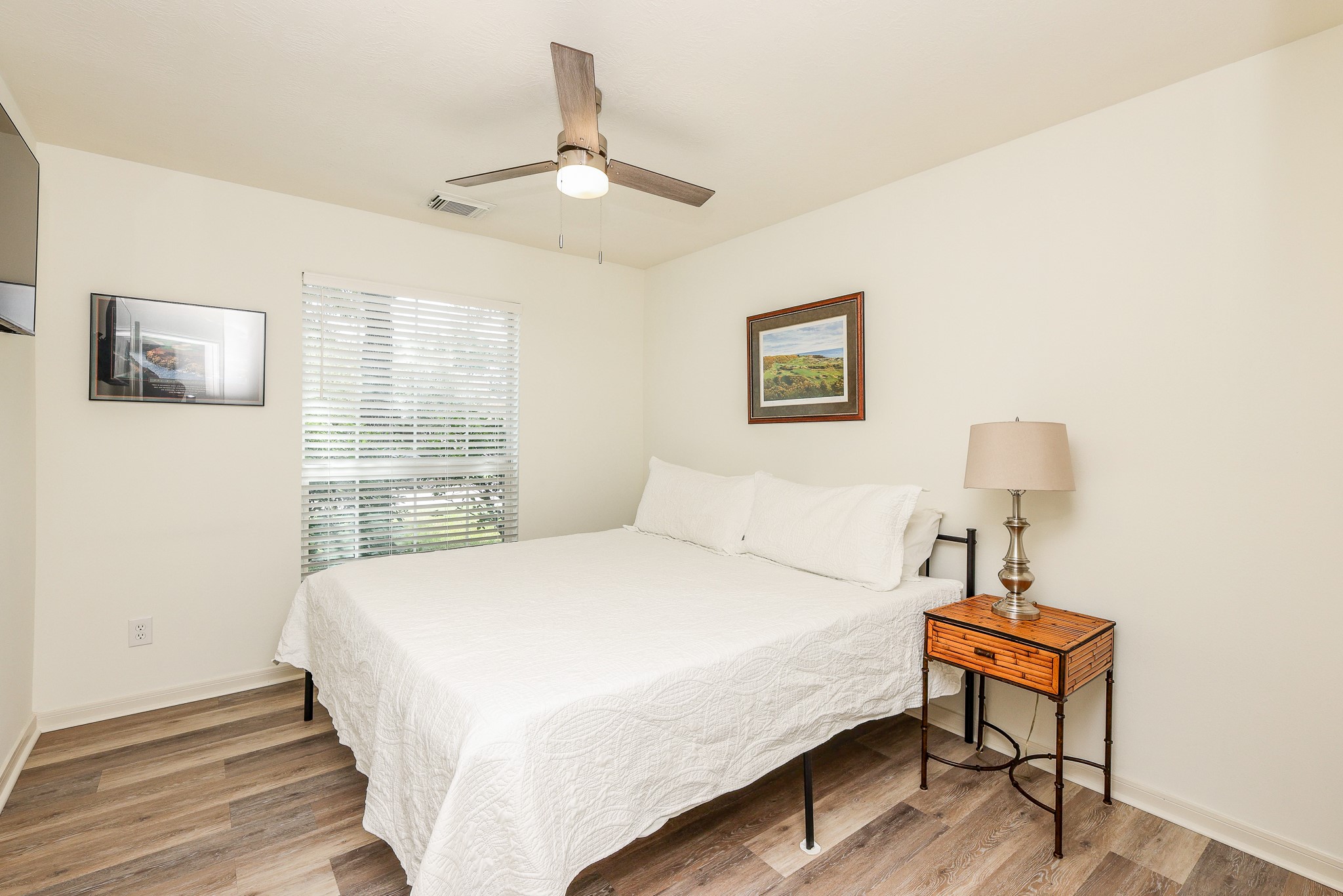 9426 Edgeloch Drive Property Photo 15