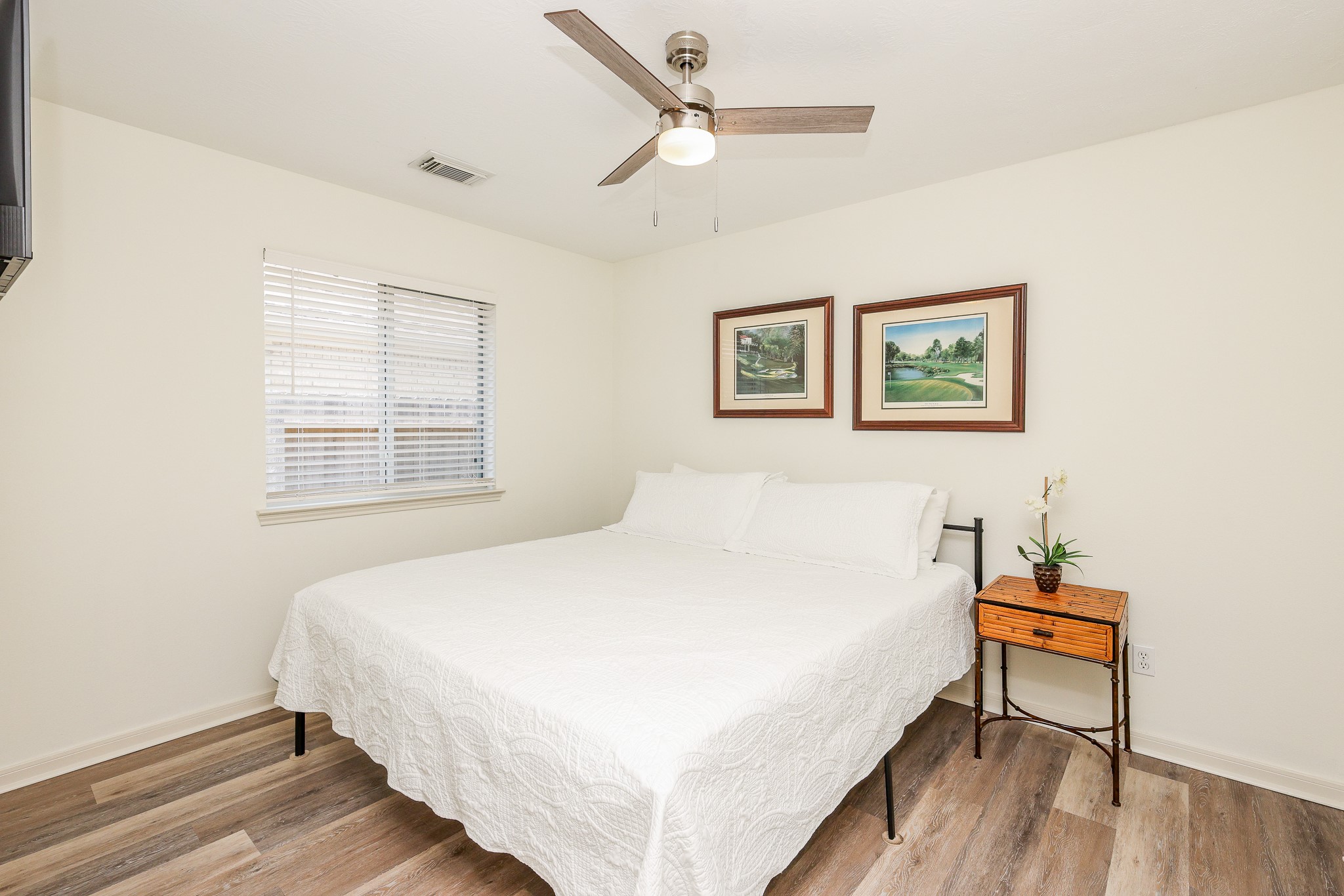 9426 Edgeloch Drive Property Photo 16