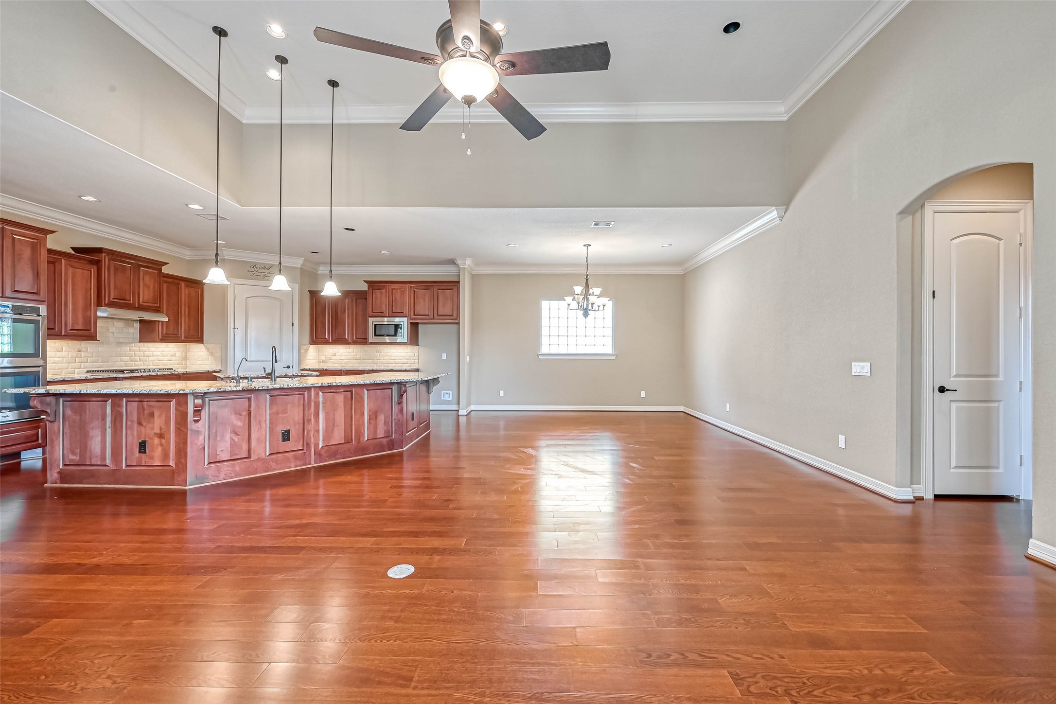 5014 Fairford Drive Property Photo 12