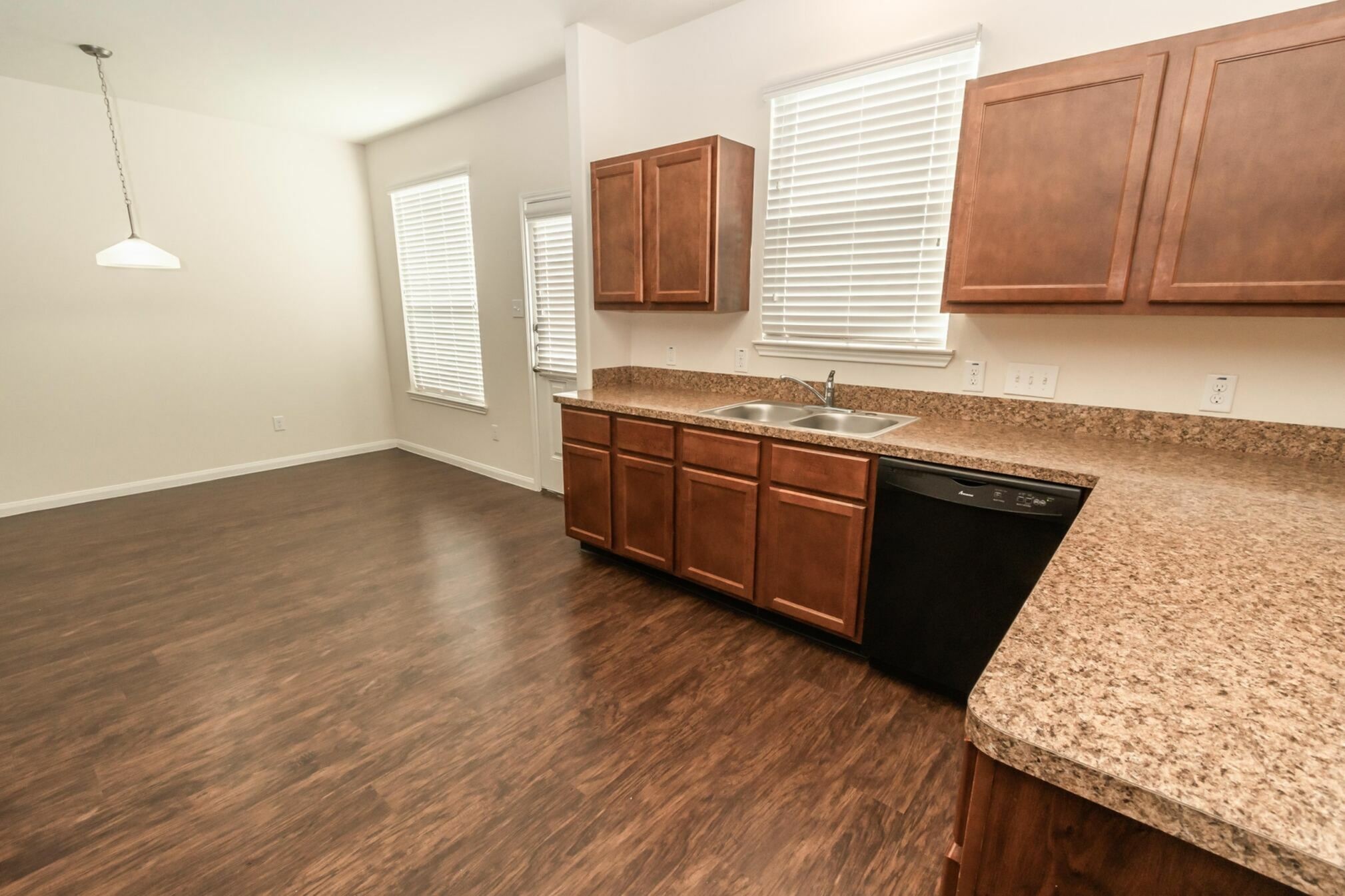 40 Santa Barbara Drive Property Photo 3