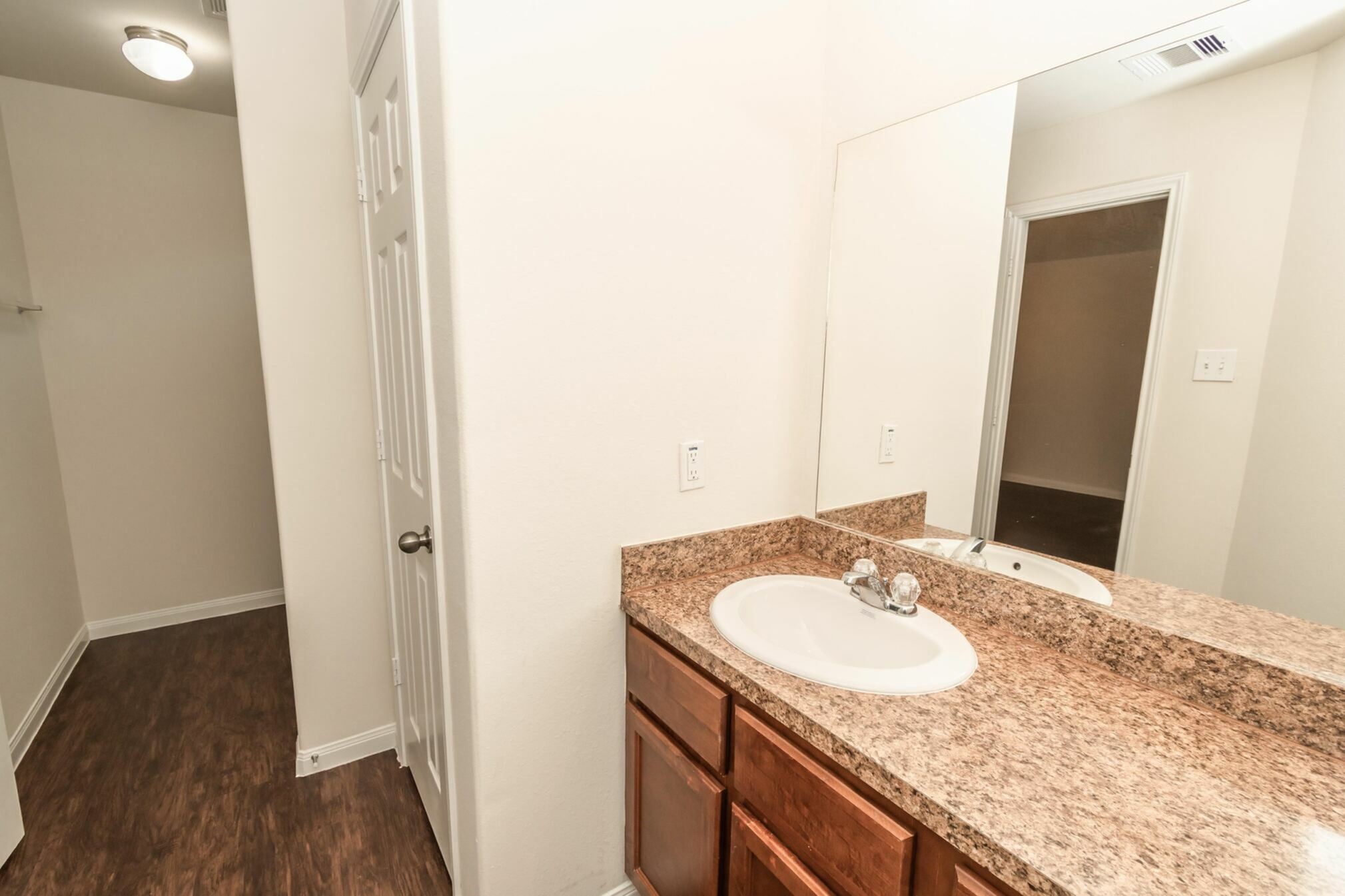 40 Santa Barbara Drive Property Photo 13