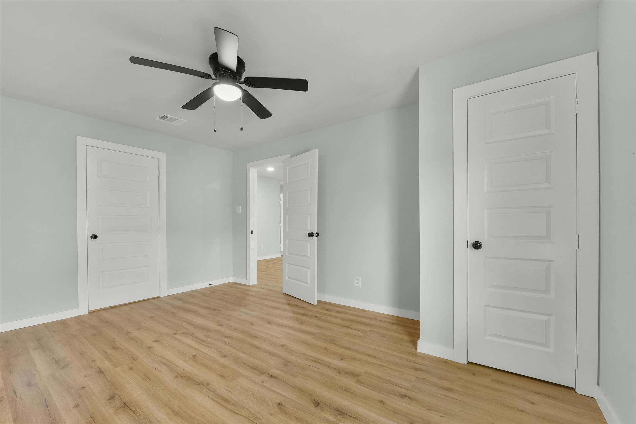10705 Munn Street Property Photo 10