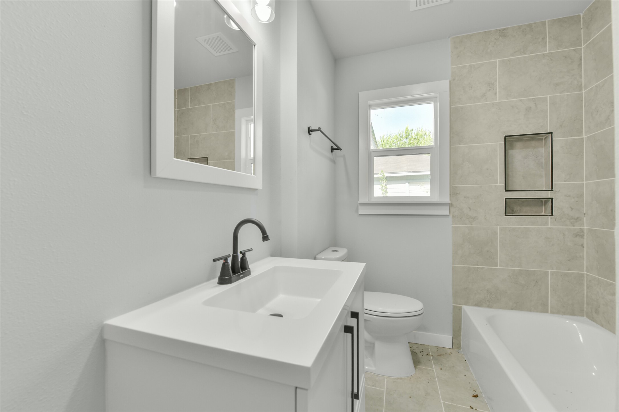 10705 Munn Street Property Photo 19