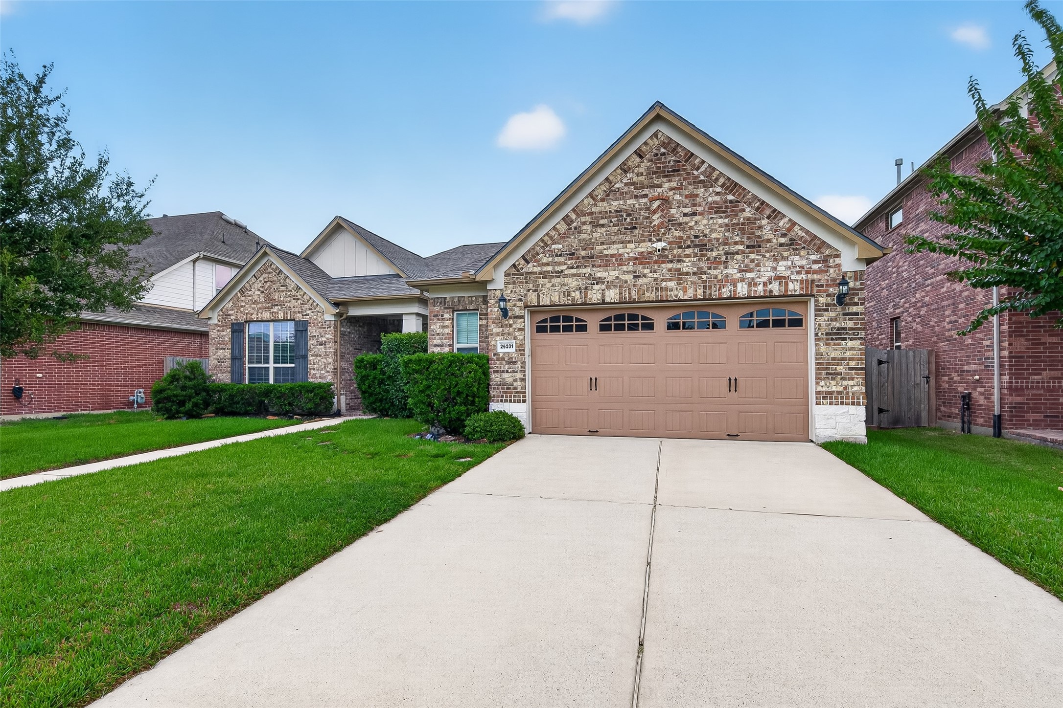 25331 Celtic Terrace Drive Property Photo 3