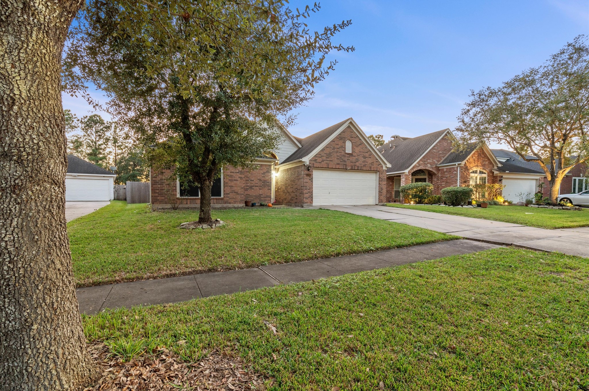 5806 Windy Knoll Lane Property Photo 3