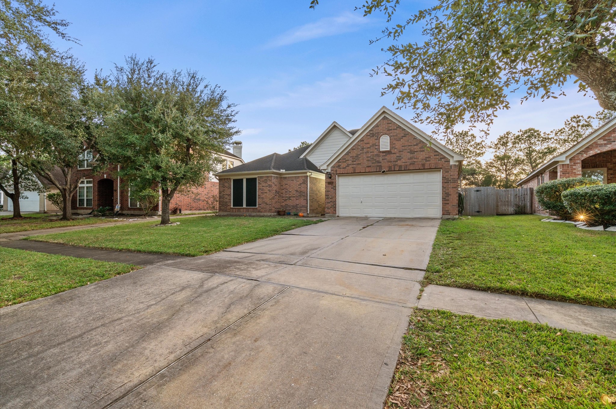 5806 Windy Knoll Lane Property Photo 4