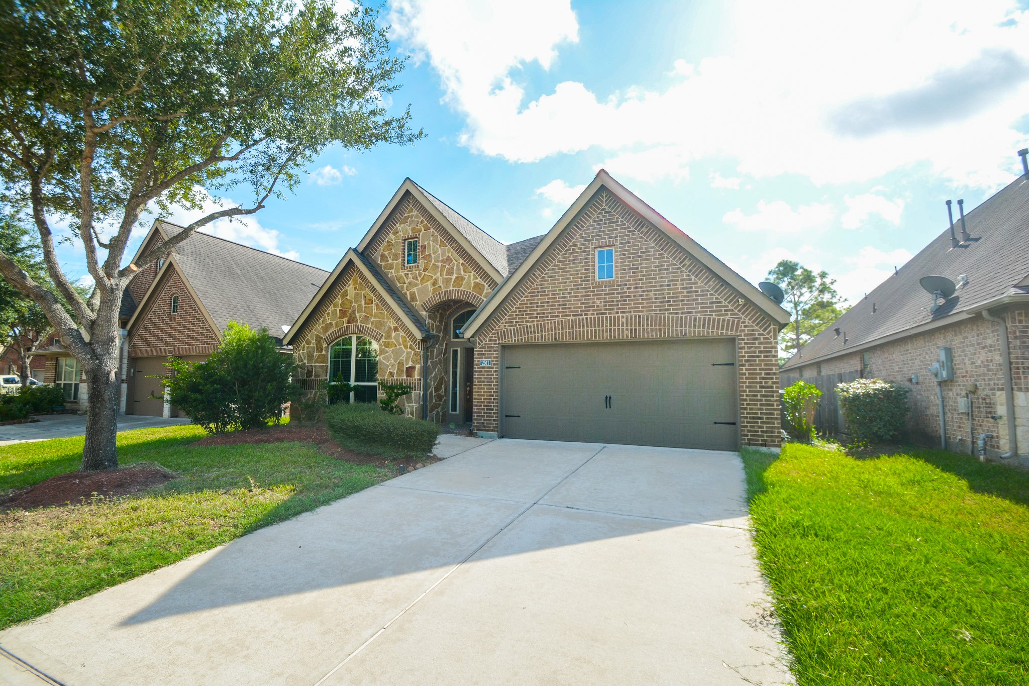 2511 Mountain Sage Drive Property Photo 2