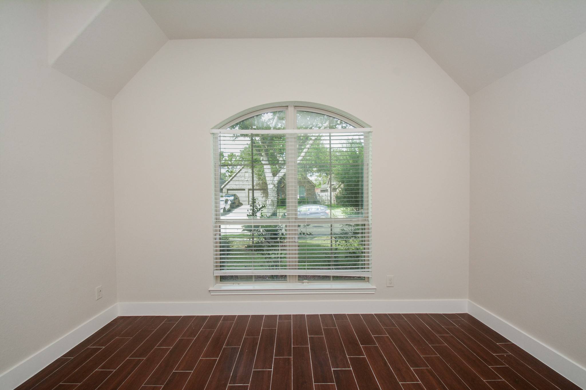 2511 Mountain Sage Drive Property Photo 6