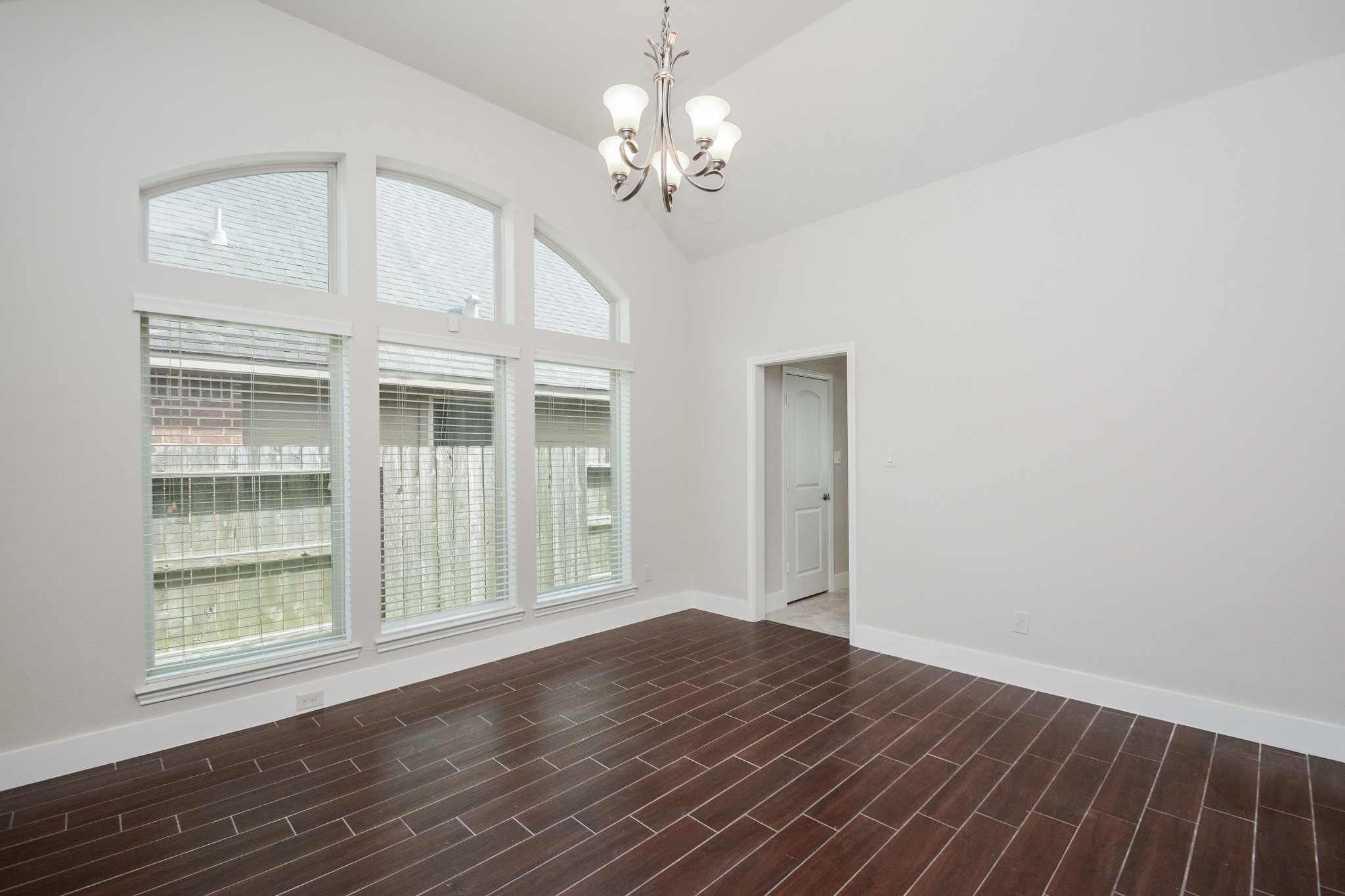 2511 Mountain Sage Drive Property Photo 9