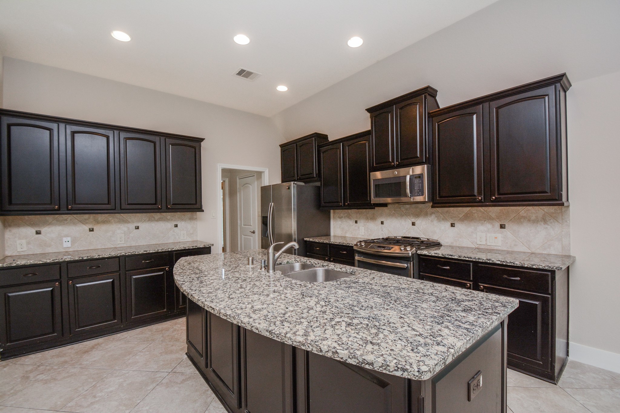 2511 Mountain Sage Drive Property Photo 18