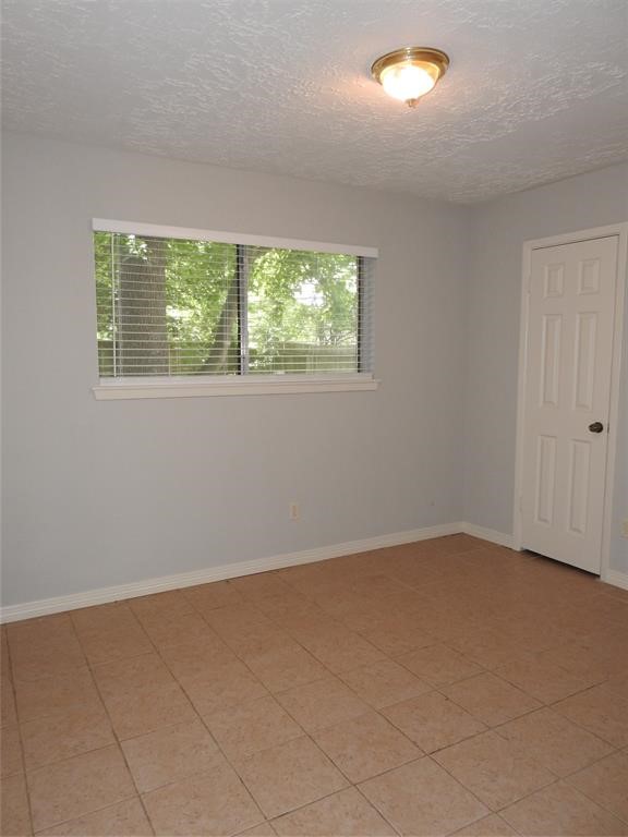 19902 Bishops Gate Lane Property Photo 7