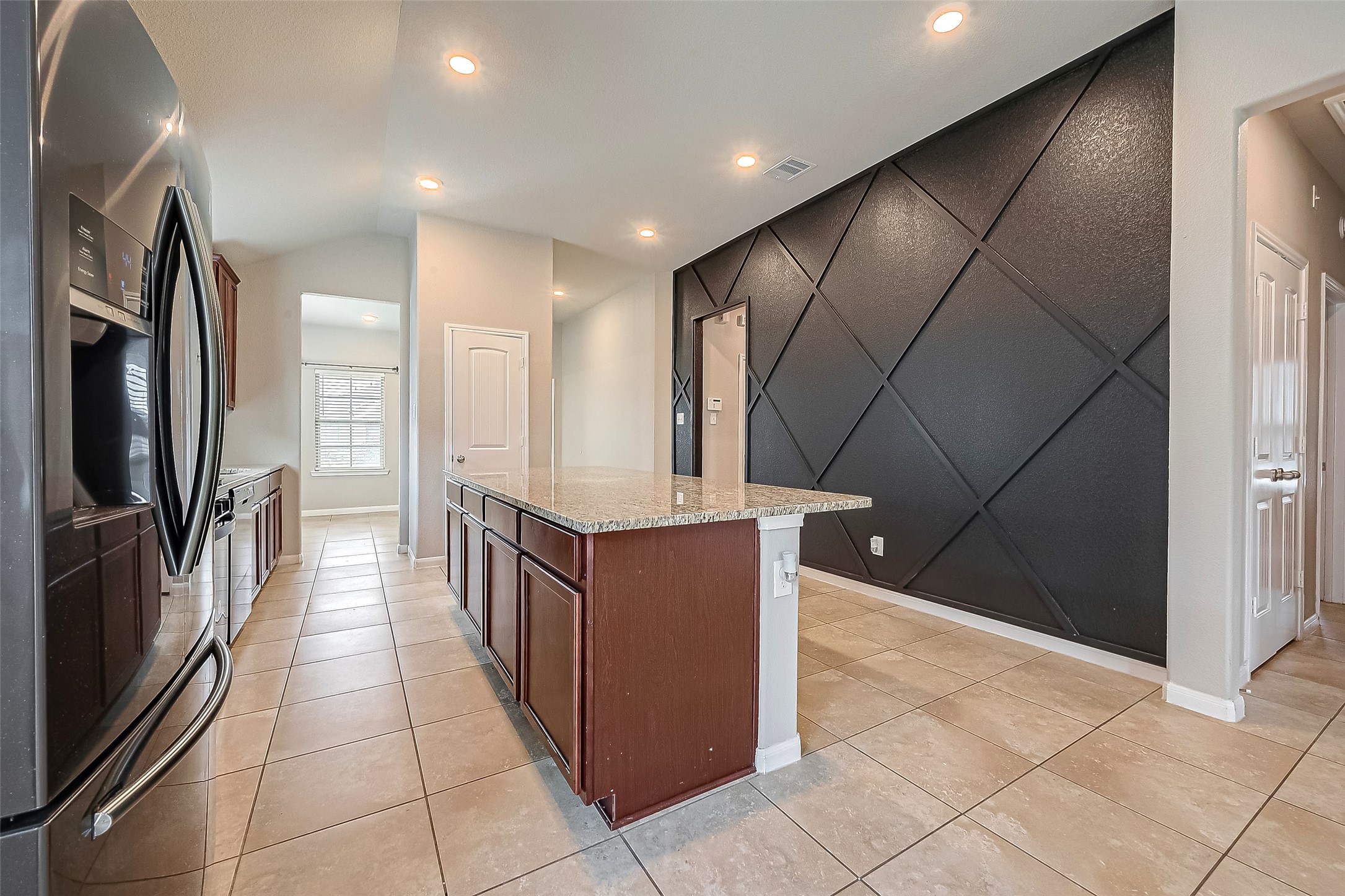 21514 Autumn Summit Street Property Photo 10