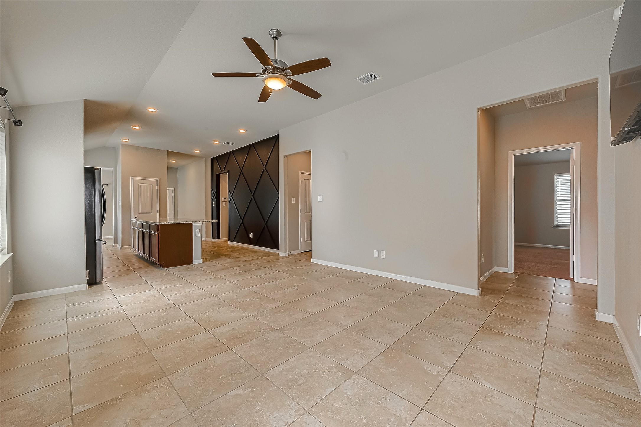 21514 Autumn Summit Street Property Photo 13