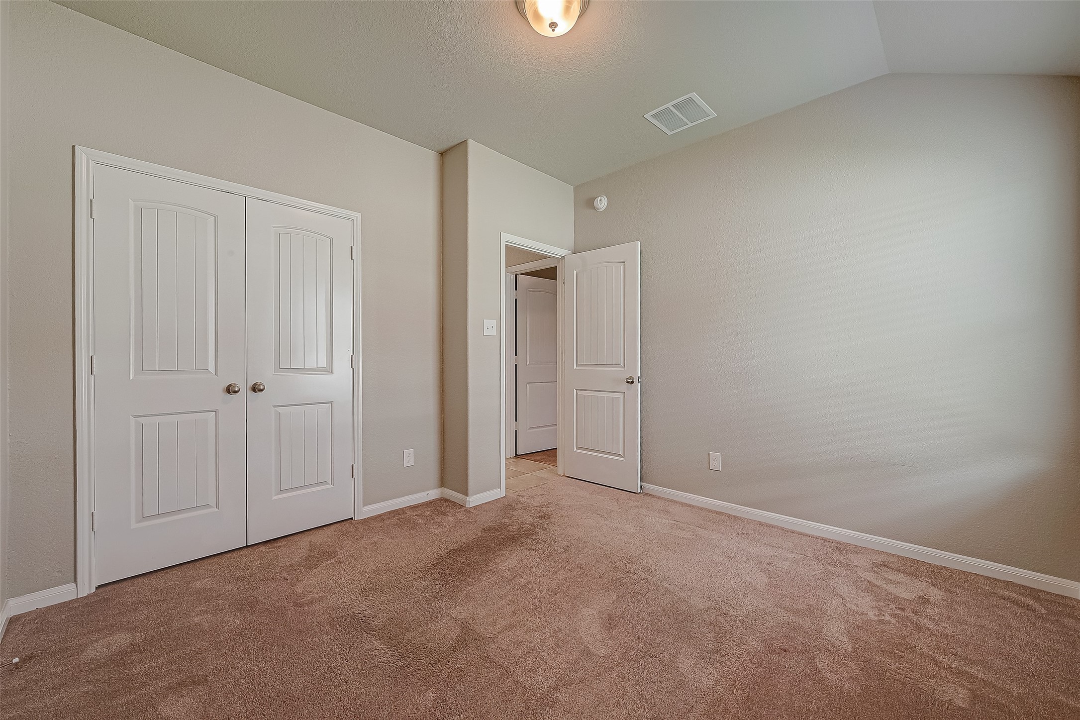 21514 Autumn Summit Street Property Photo 14