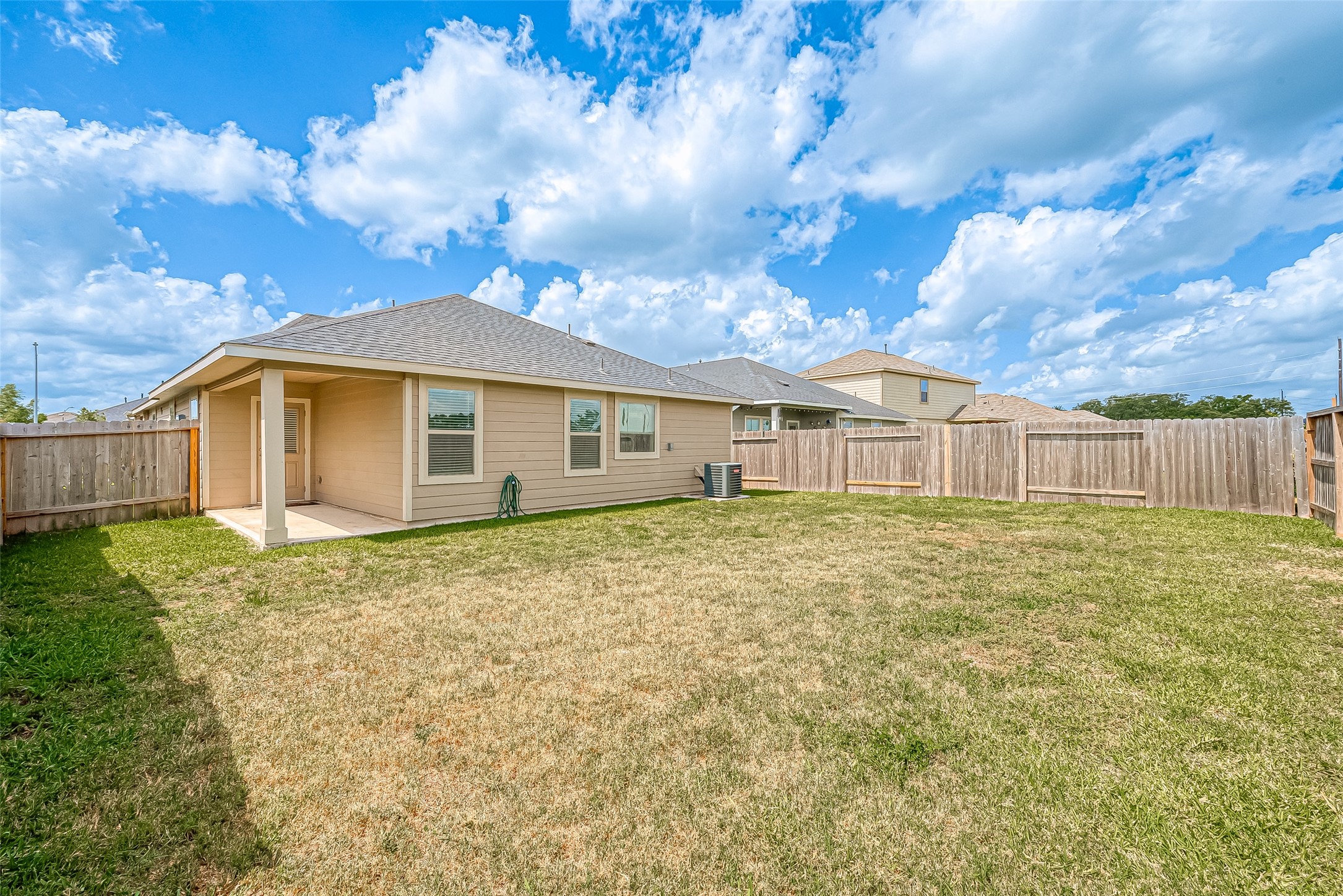 21514 Autumn Summit Street Property Photo 23