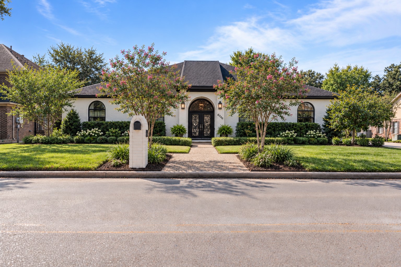 3026 Country Club Drive Property Photo 1