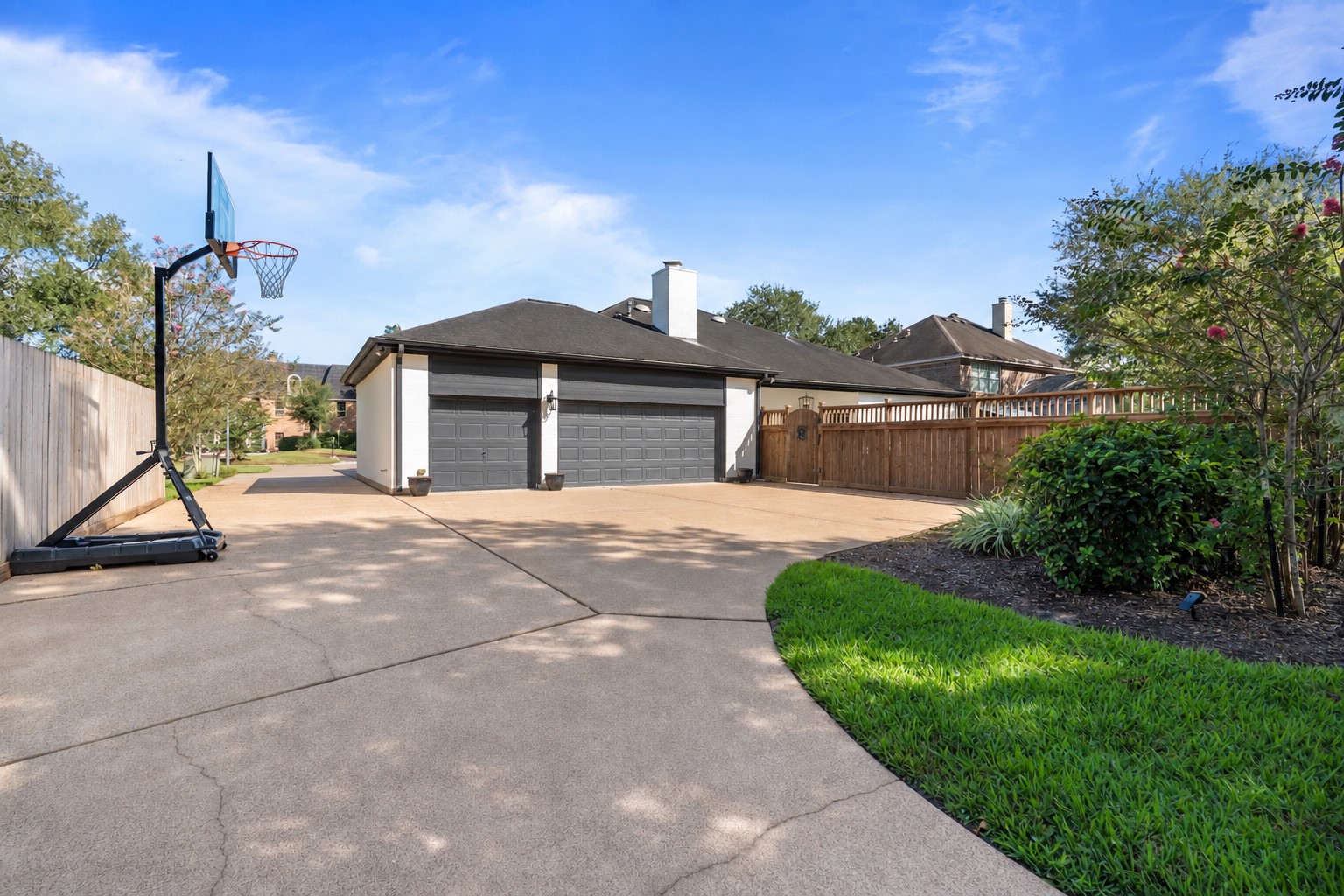 3026 Country Club Drive Property Photo 43
