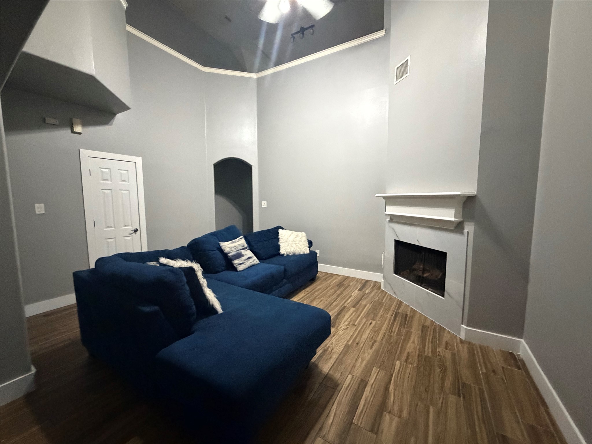 4707 Cashel Circle C Property Photo 3