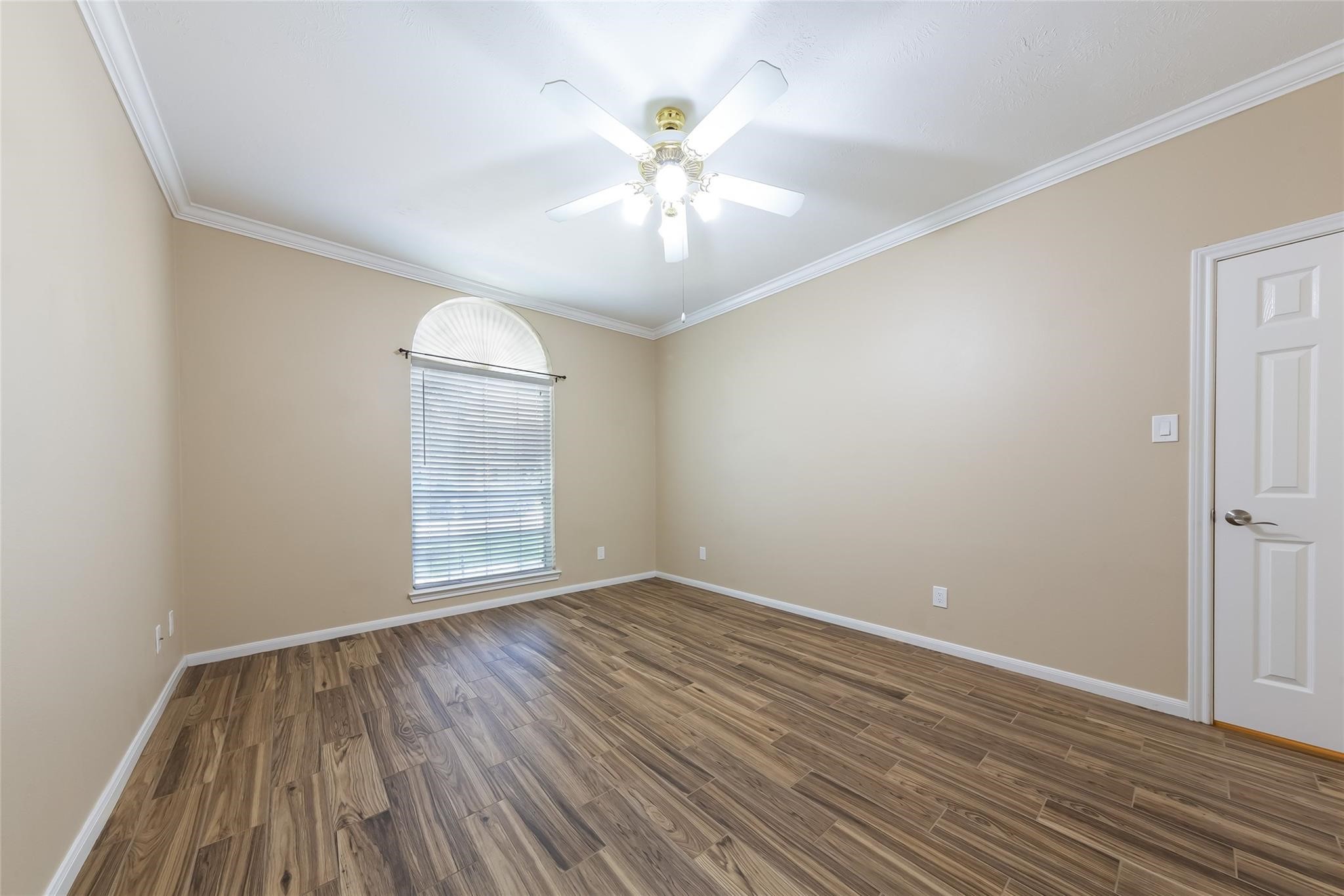 4707 Cashel Circle C Property Photo 5