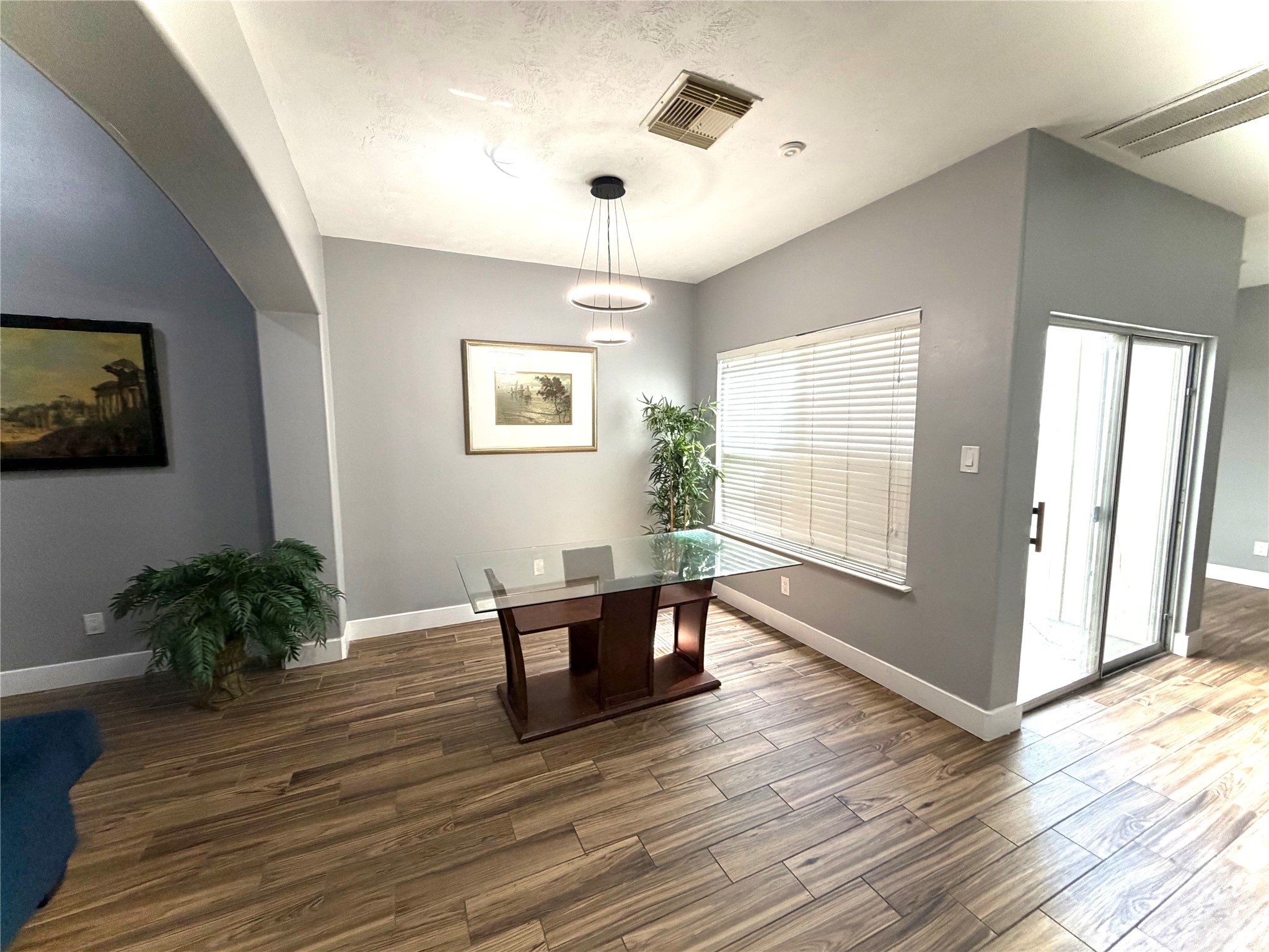 4707 Cashel Circle C Property Photo 6