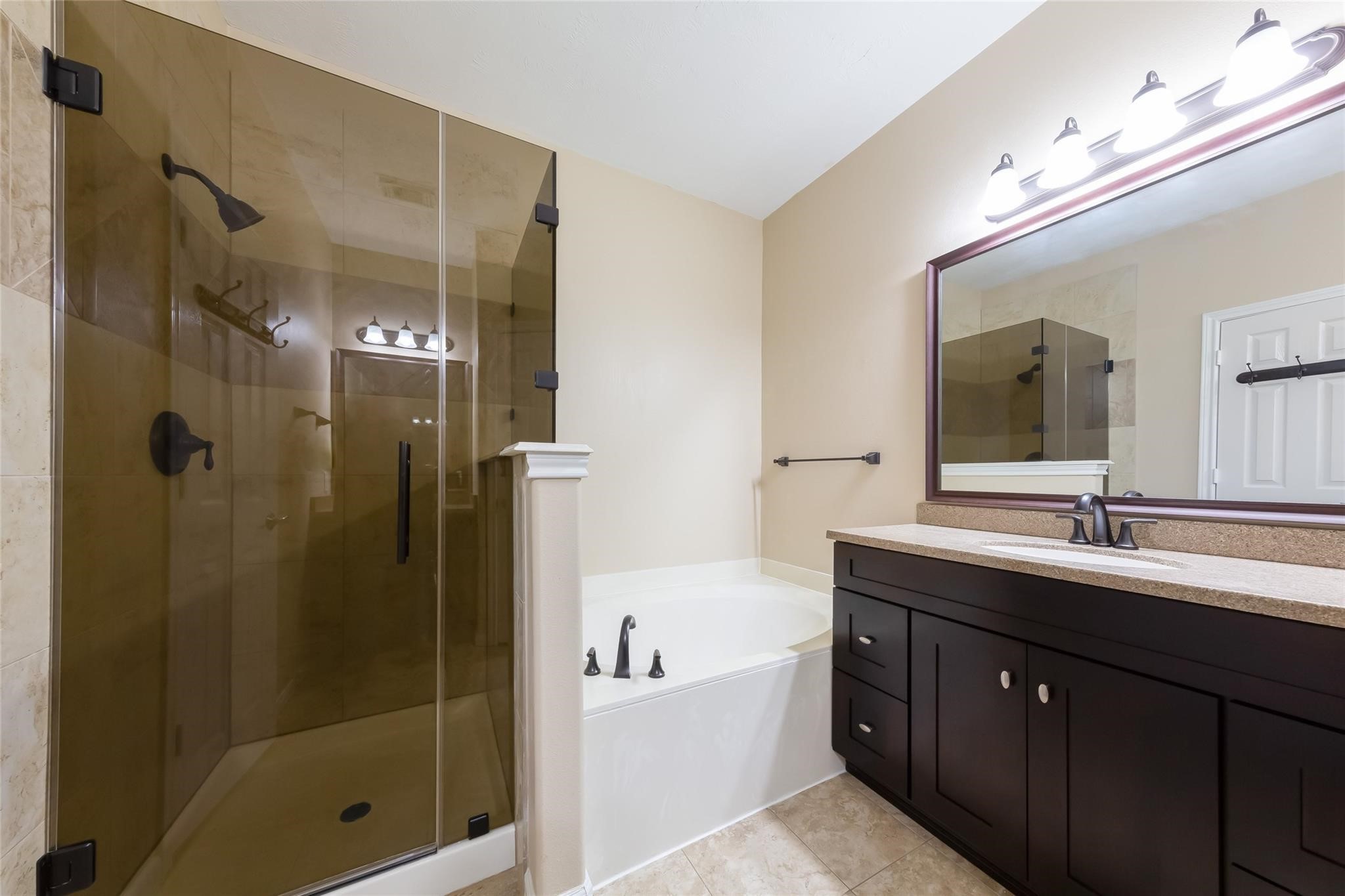4707 Cashel Circle C Property Photo 7