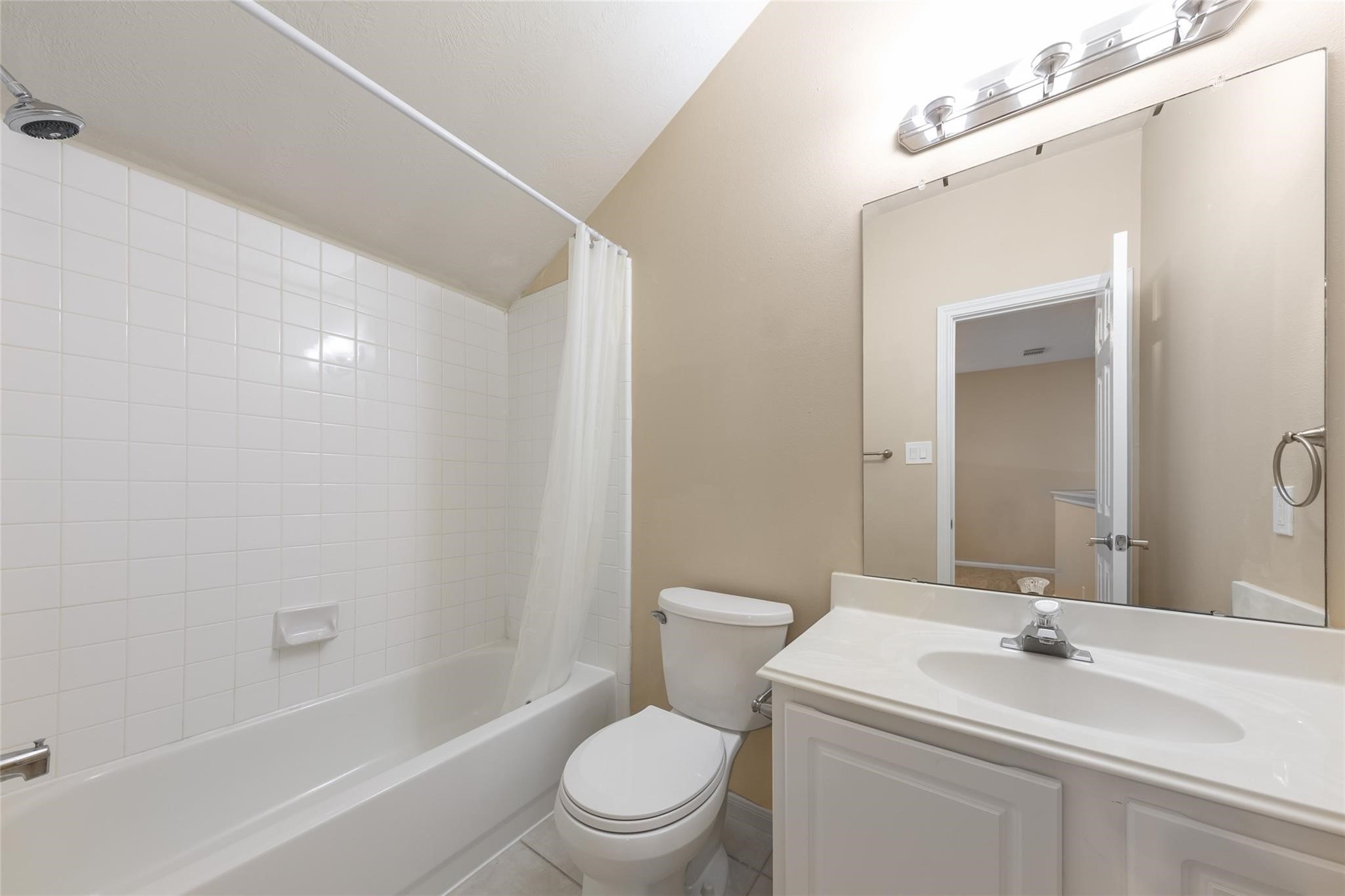 4707 Cashel Circle C Property Photo 11