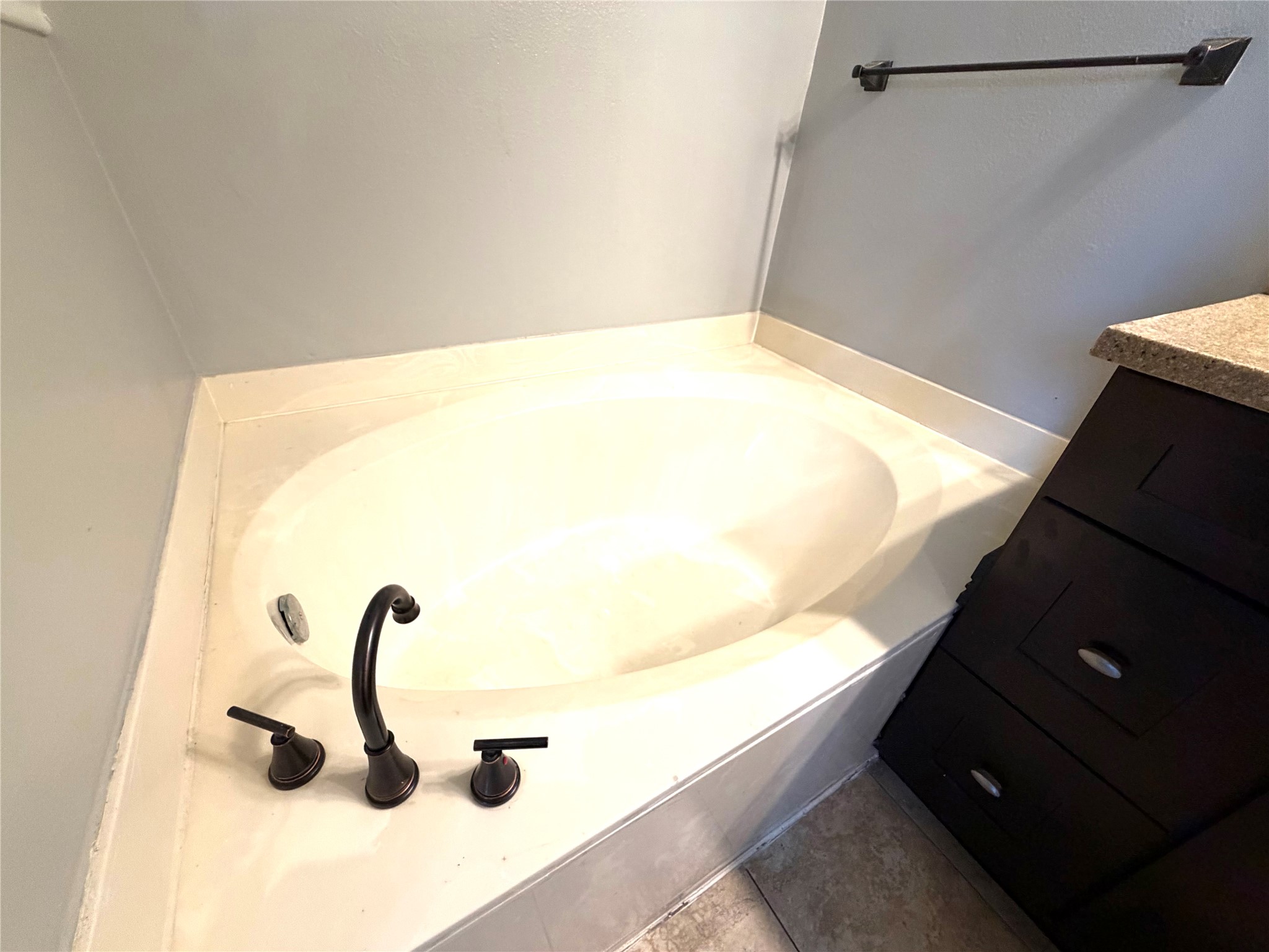 4707 Cashel Circle C Property Photo 12
