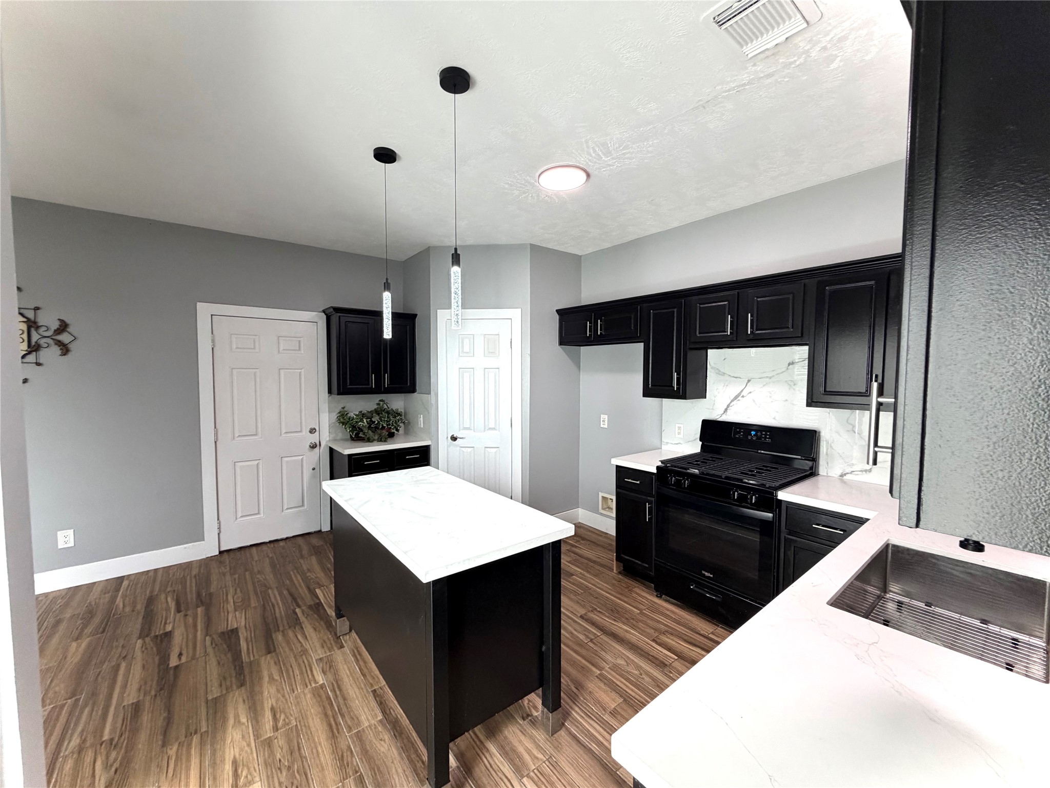 4707 Cashel Circle C Property Photo 18