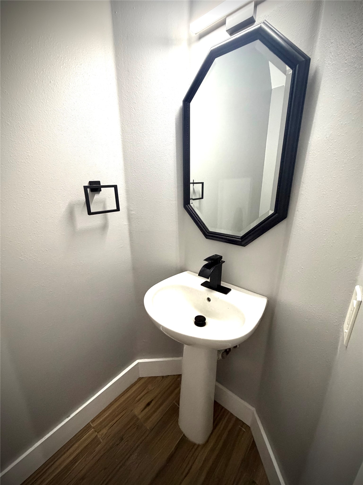 4707 Cashel Circle C Property Photo 20